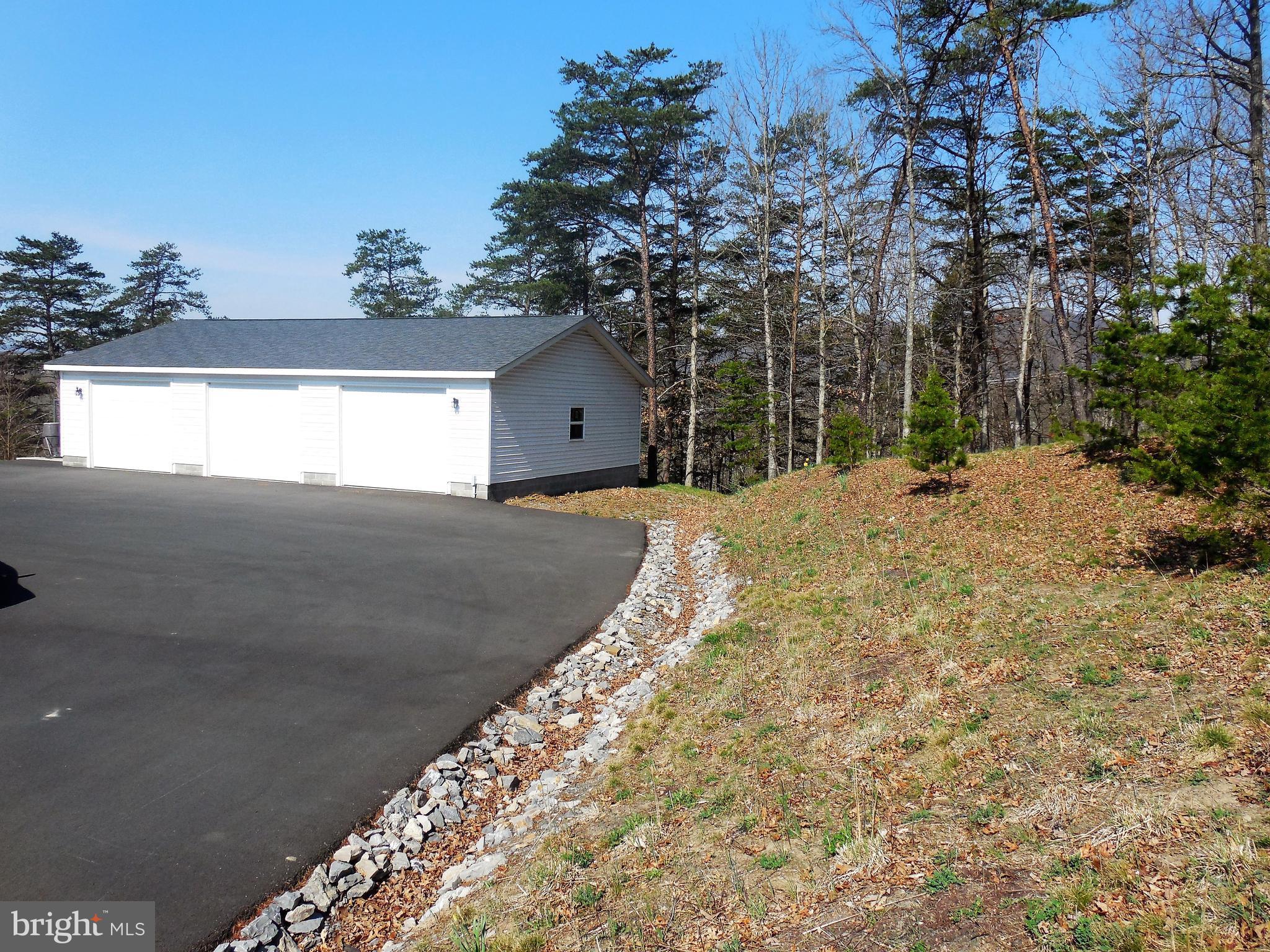 COLONIAL HTS - Residential