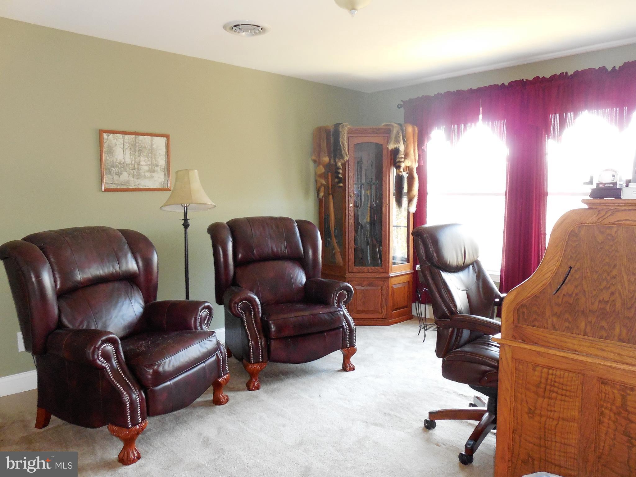 COLONIAL HTS - Residential