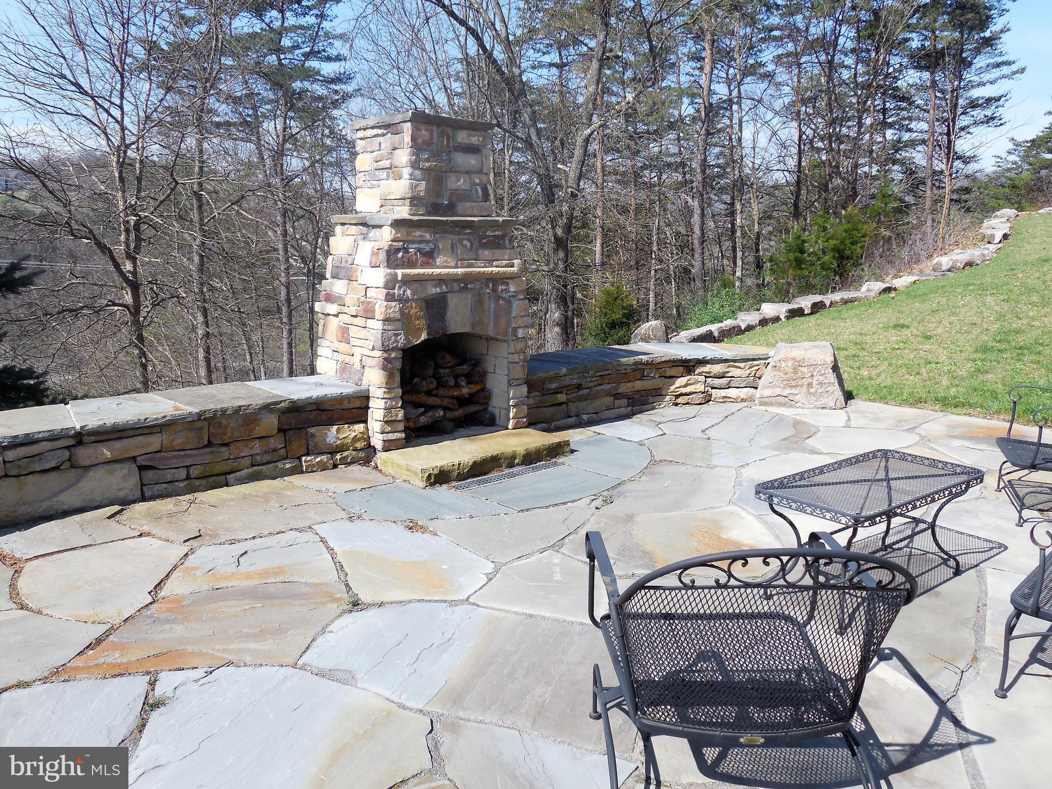 COLONIAL HTS - Residential