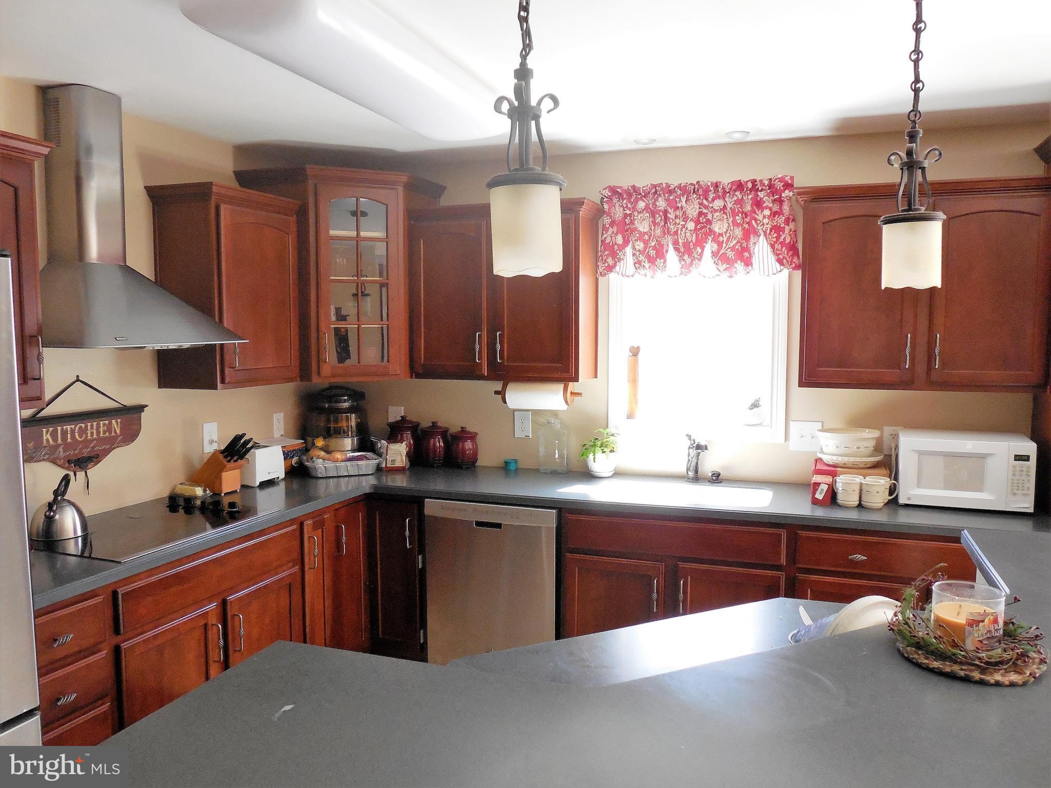 COLONIAL HTS - Residential