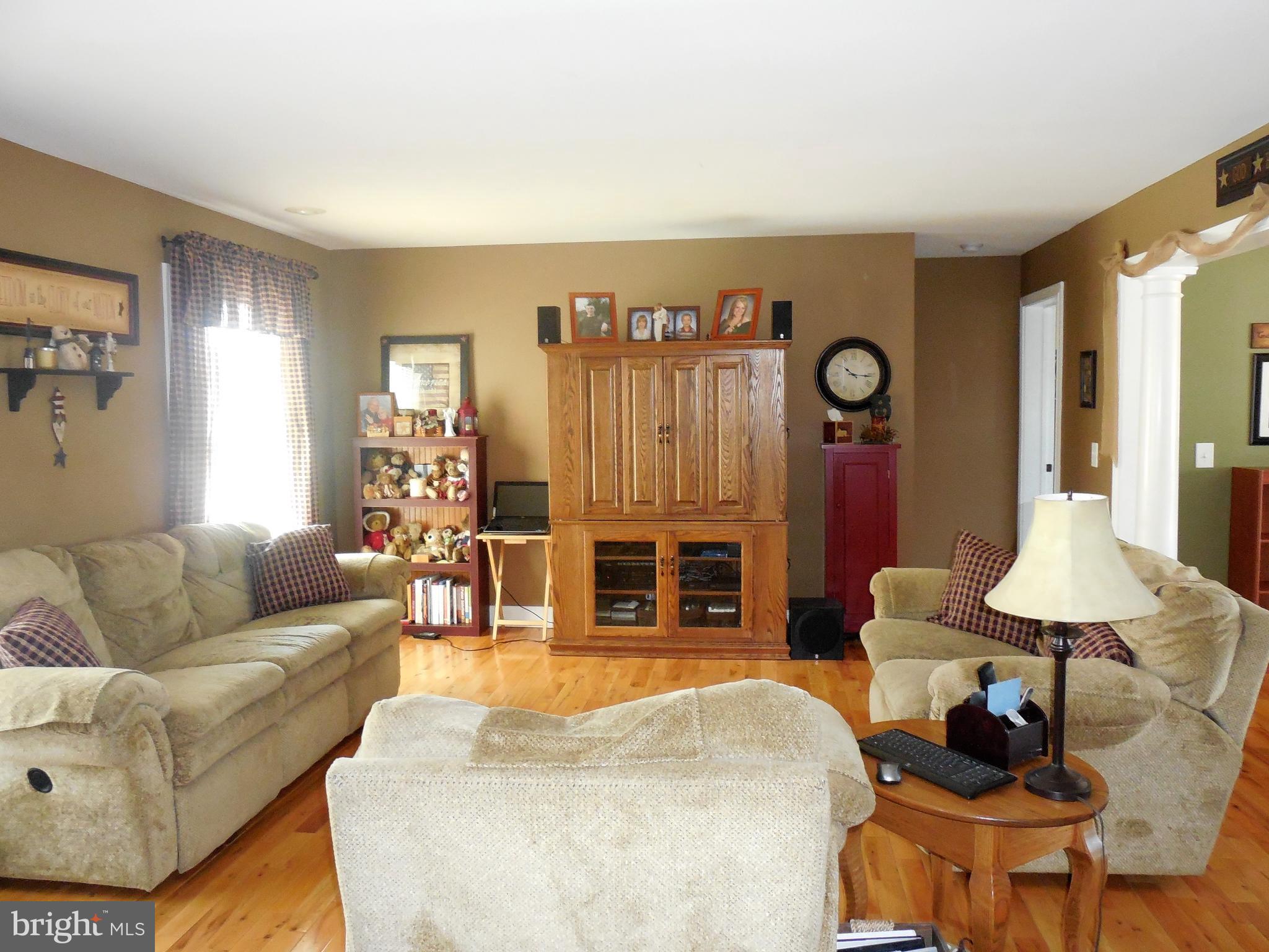 COLONIAL HTS - Residential