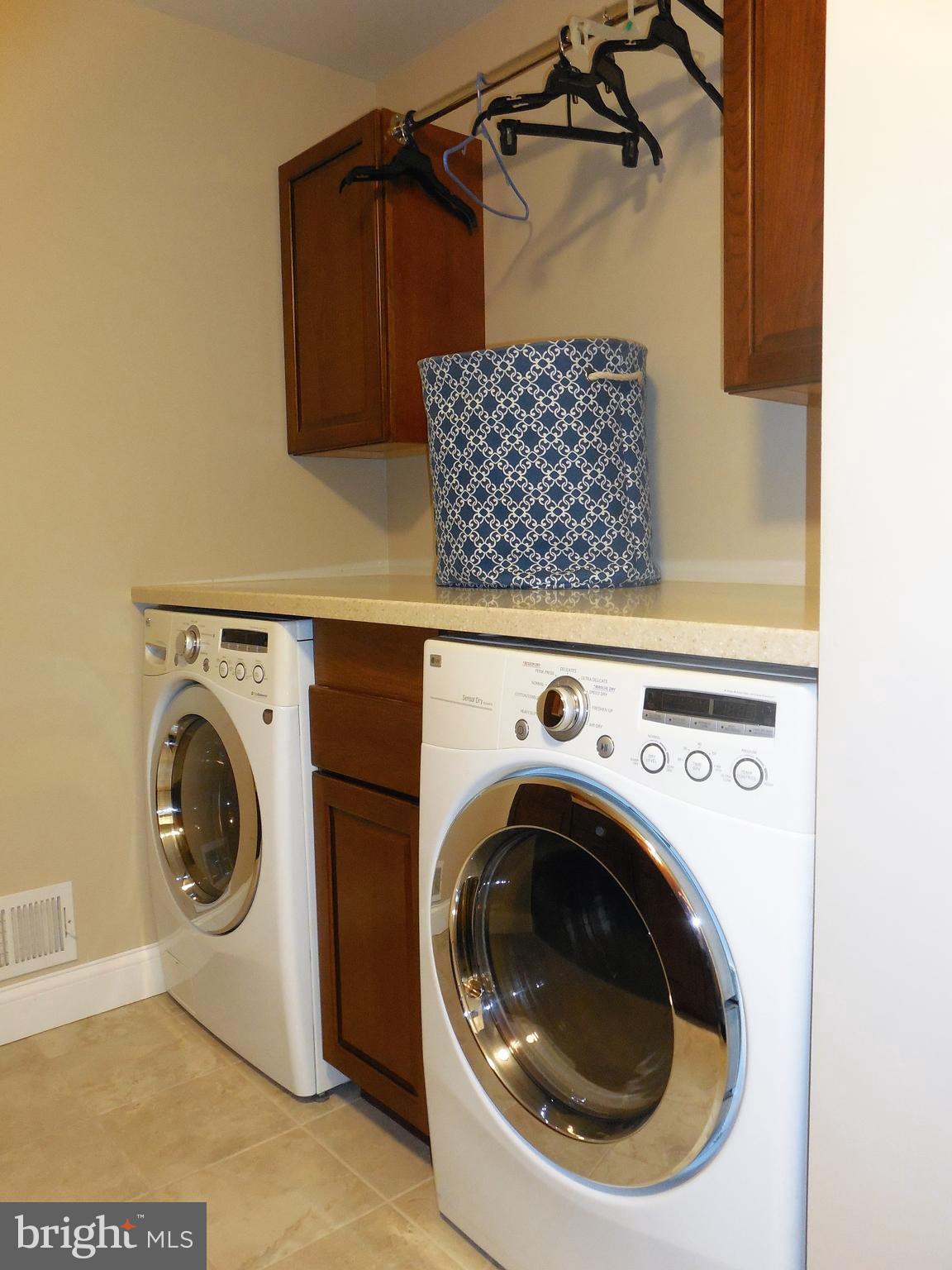 COLONIAL HTS - Residential