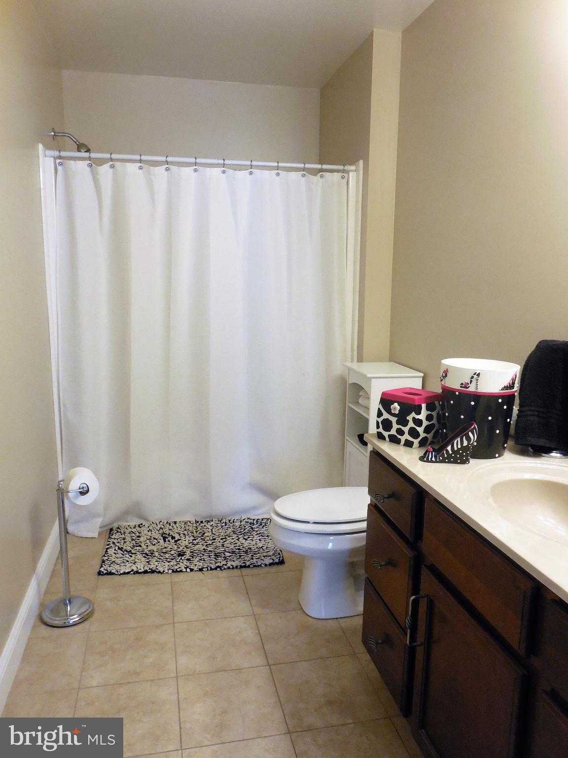 COLONIAL HTS - Residential