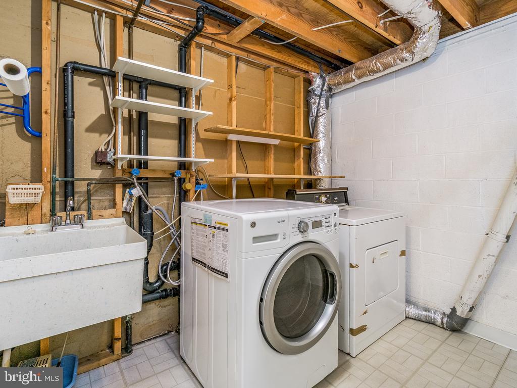 AQUIA HARBOUR - Residential