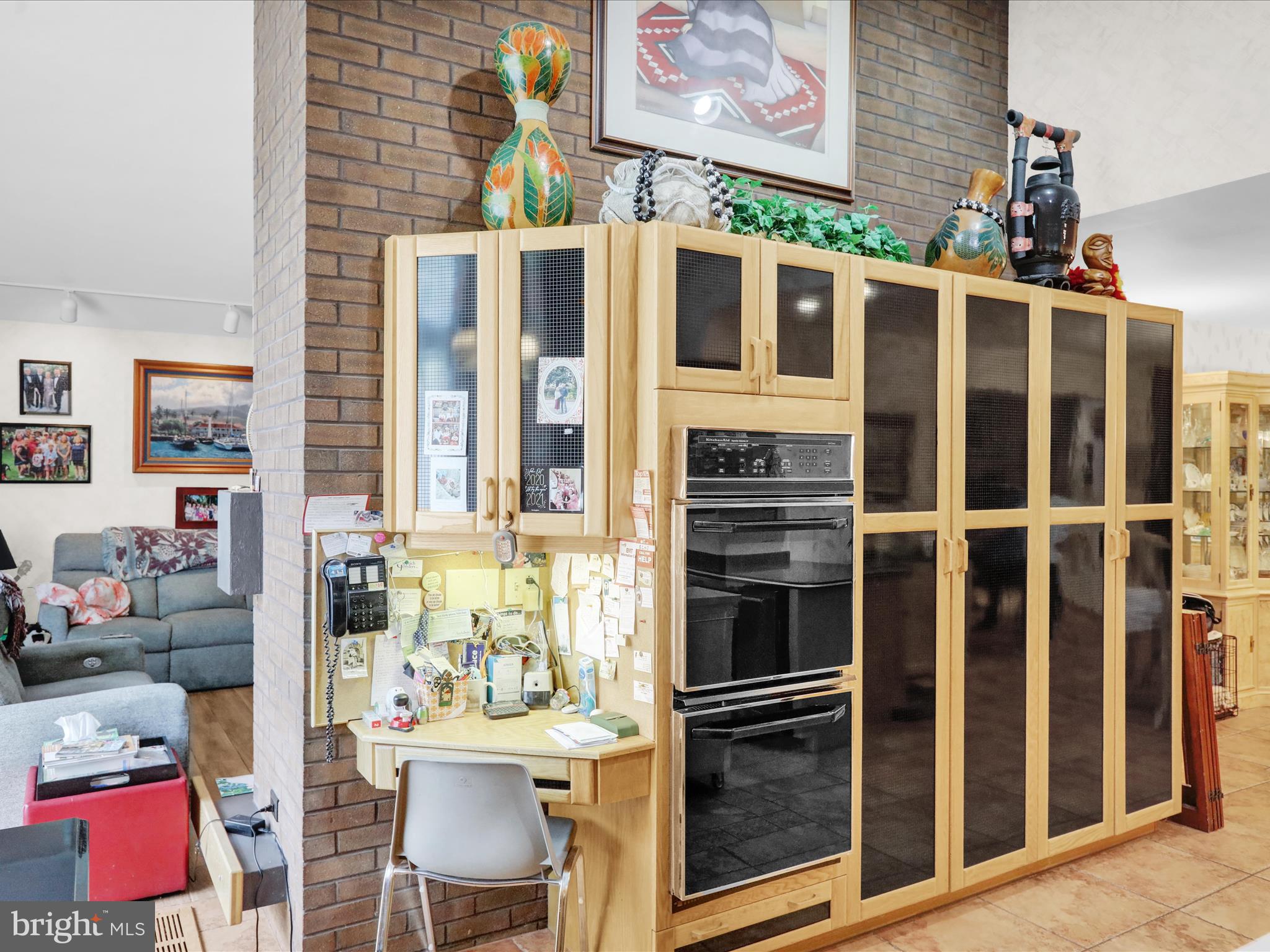 BIRDLAND - Residential