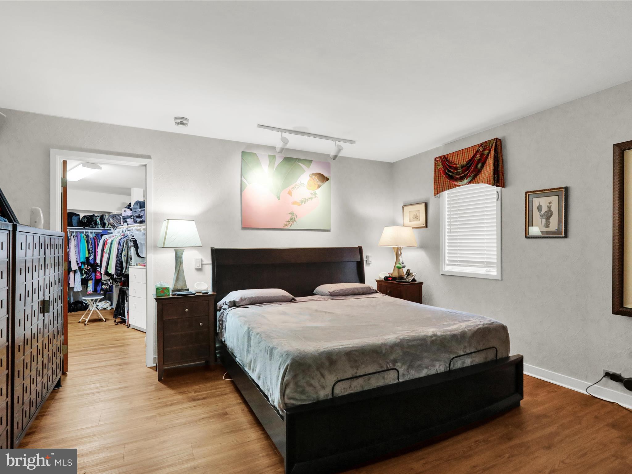 BIRDLAND - Residential