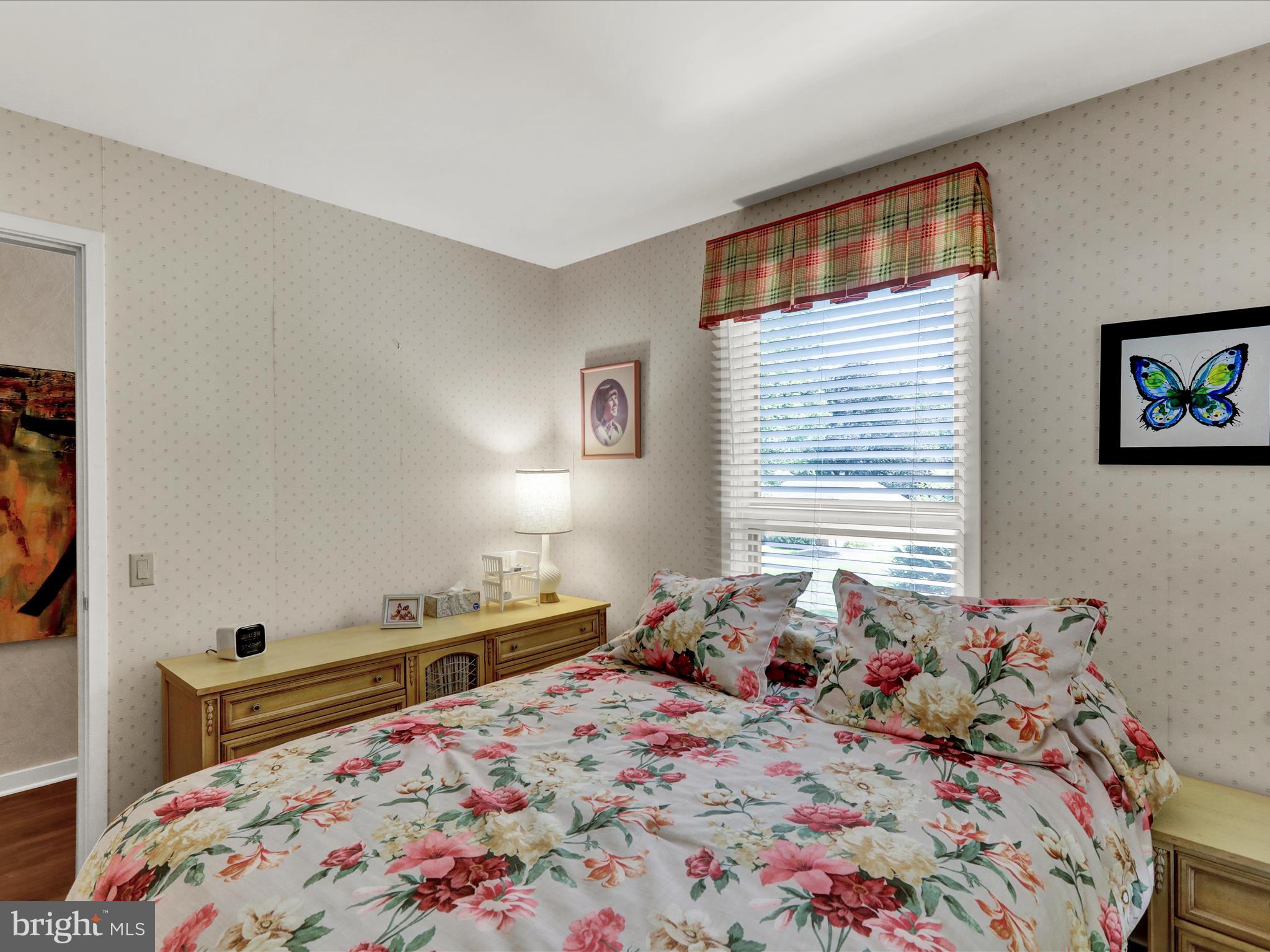 BIRDLAND - Residential