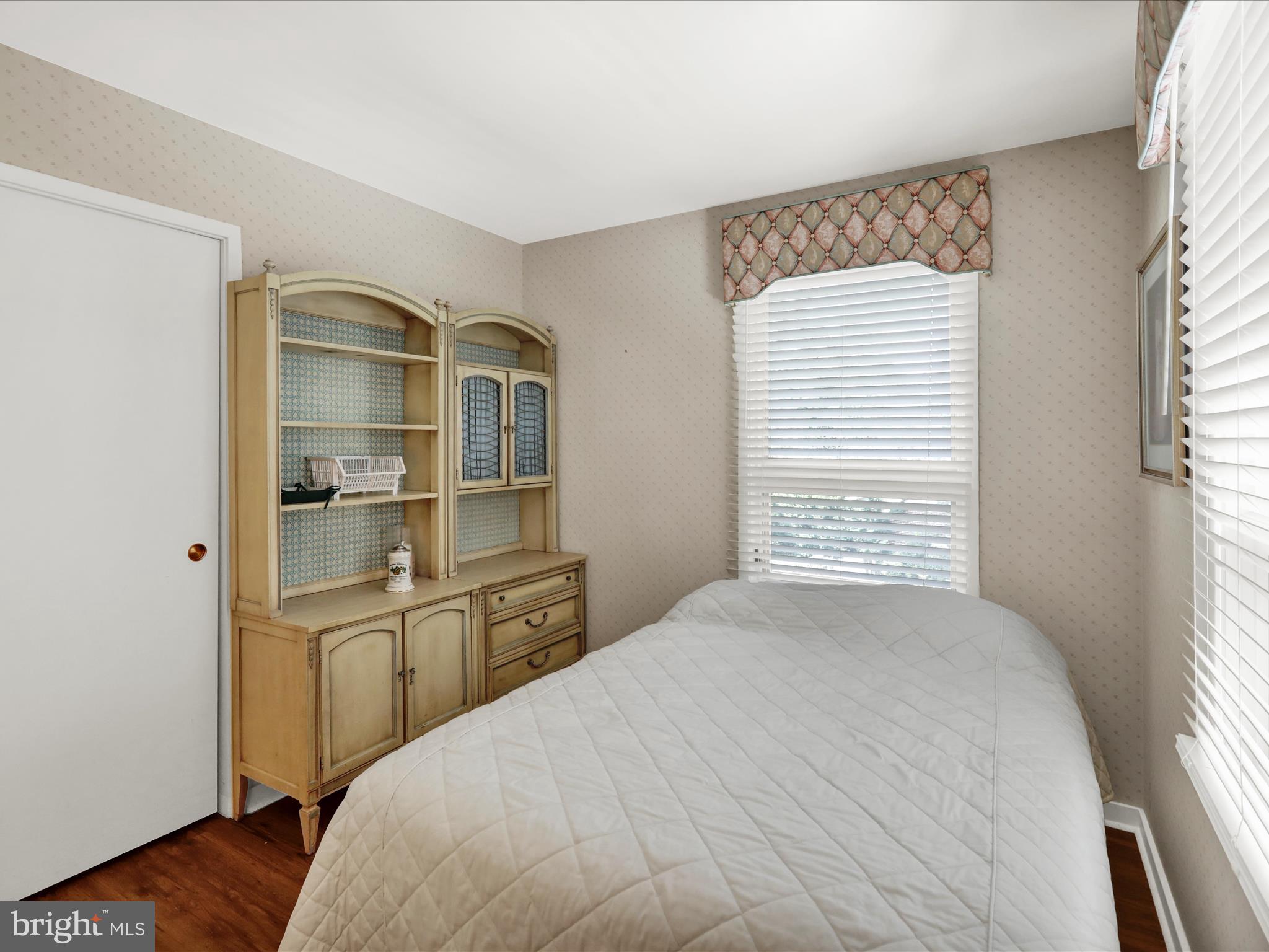 BIRDLAND - Residential