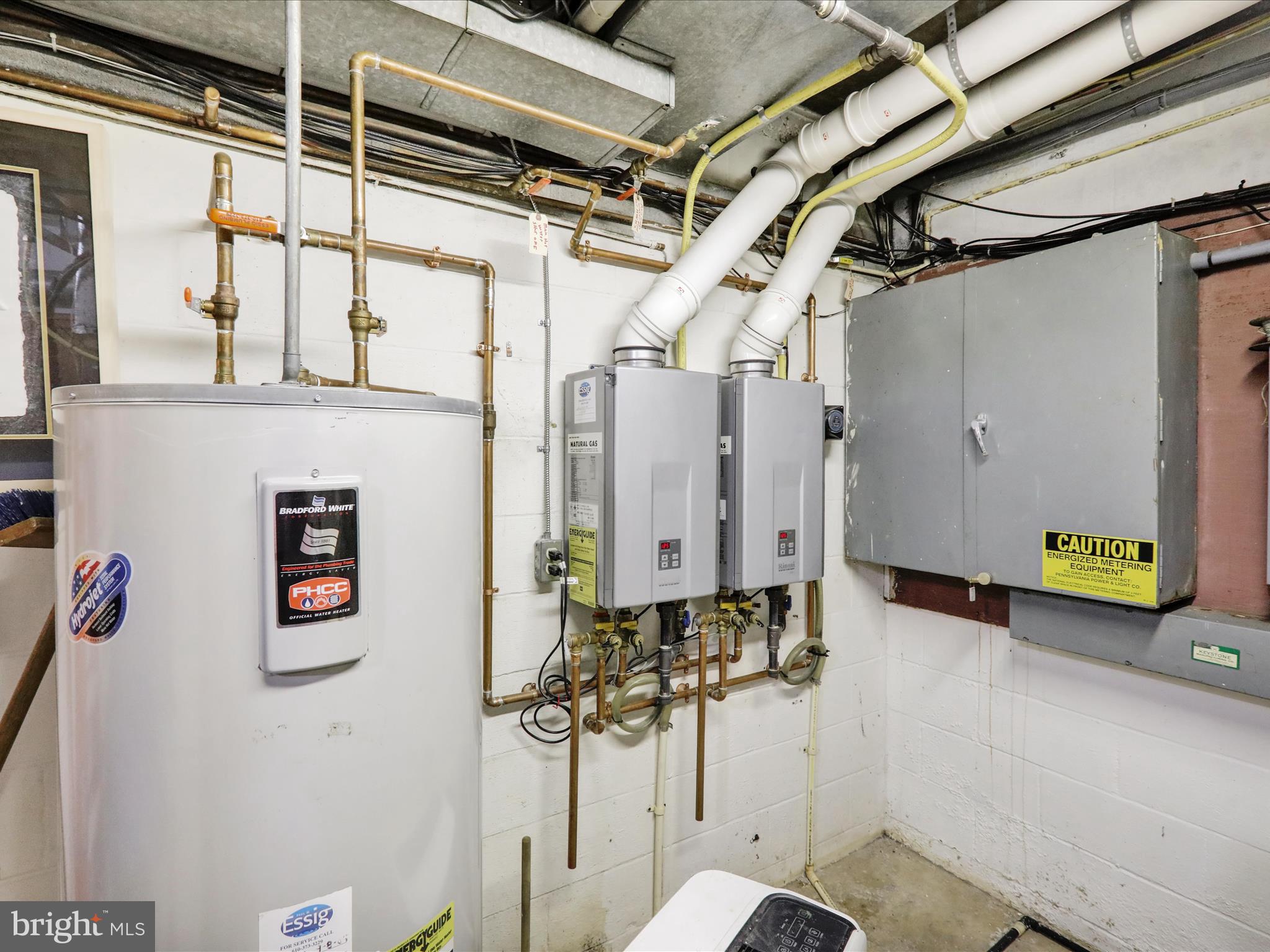 BIRDLAND - Residential