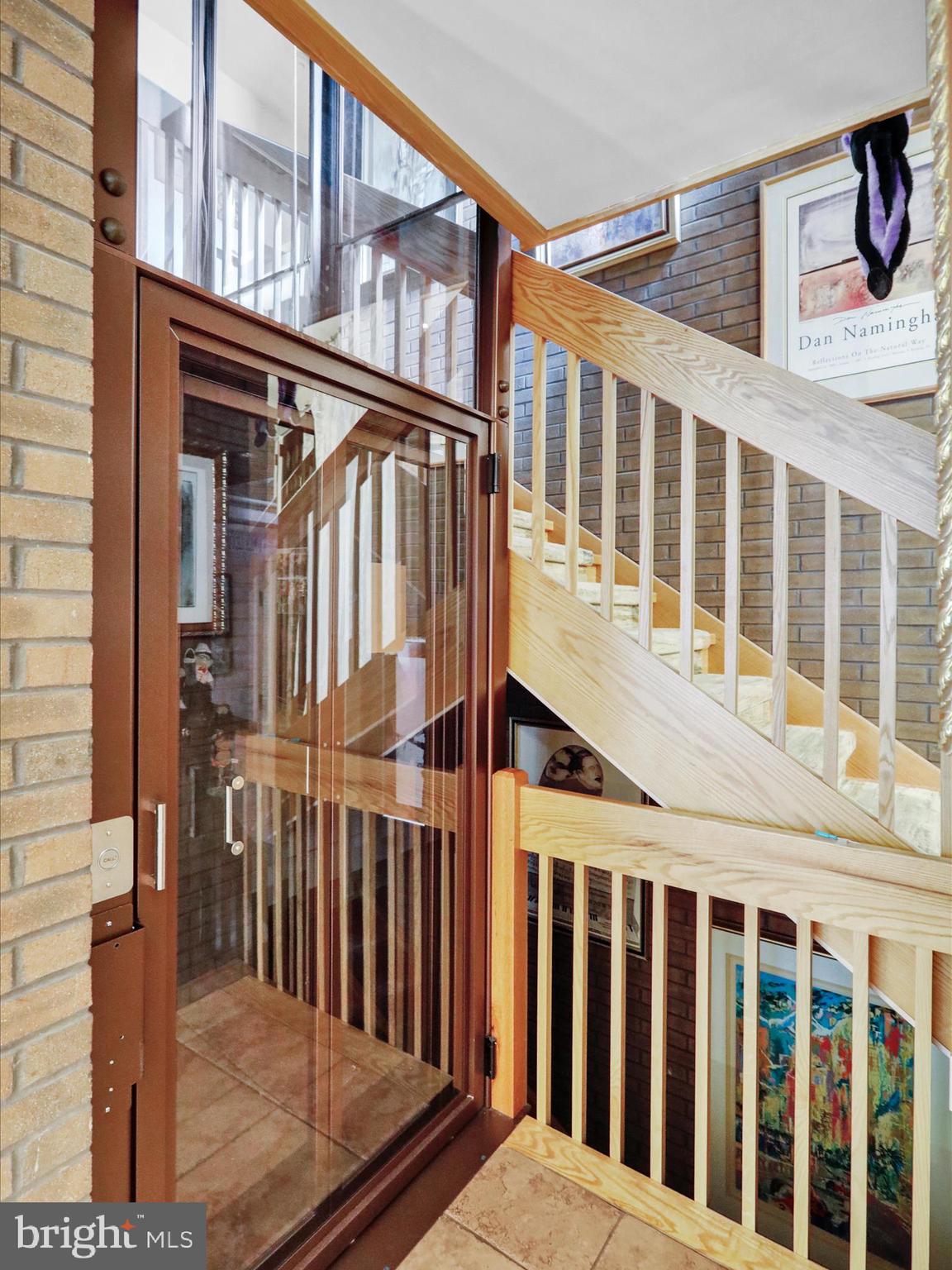 BIRDLAND - Residential