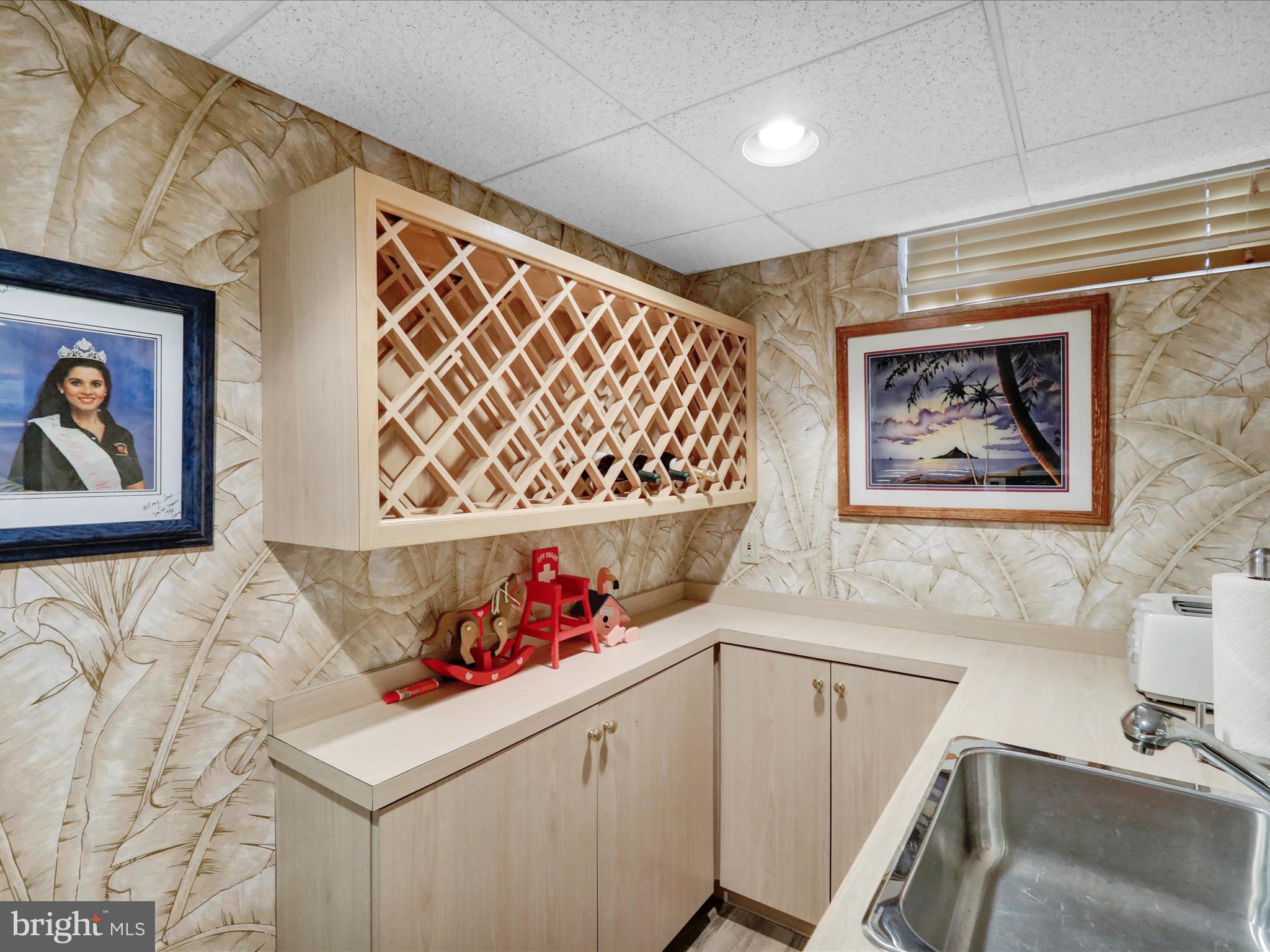 BIRDLAND - Residential