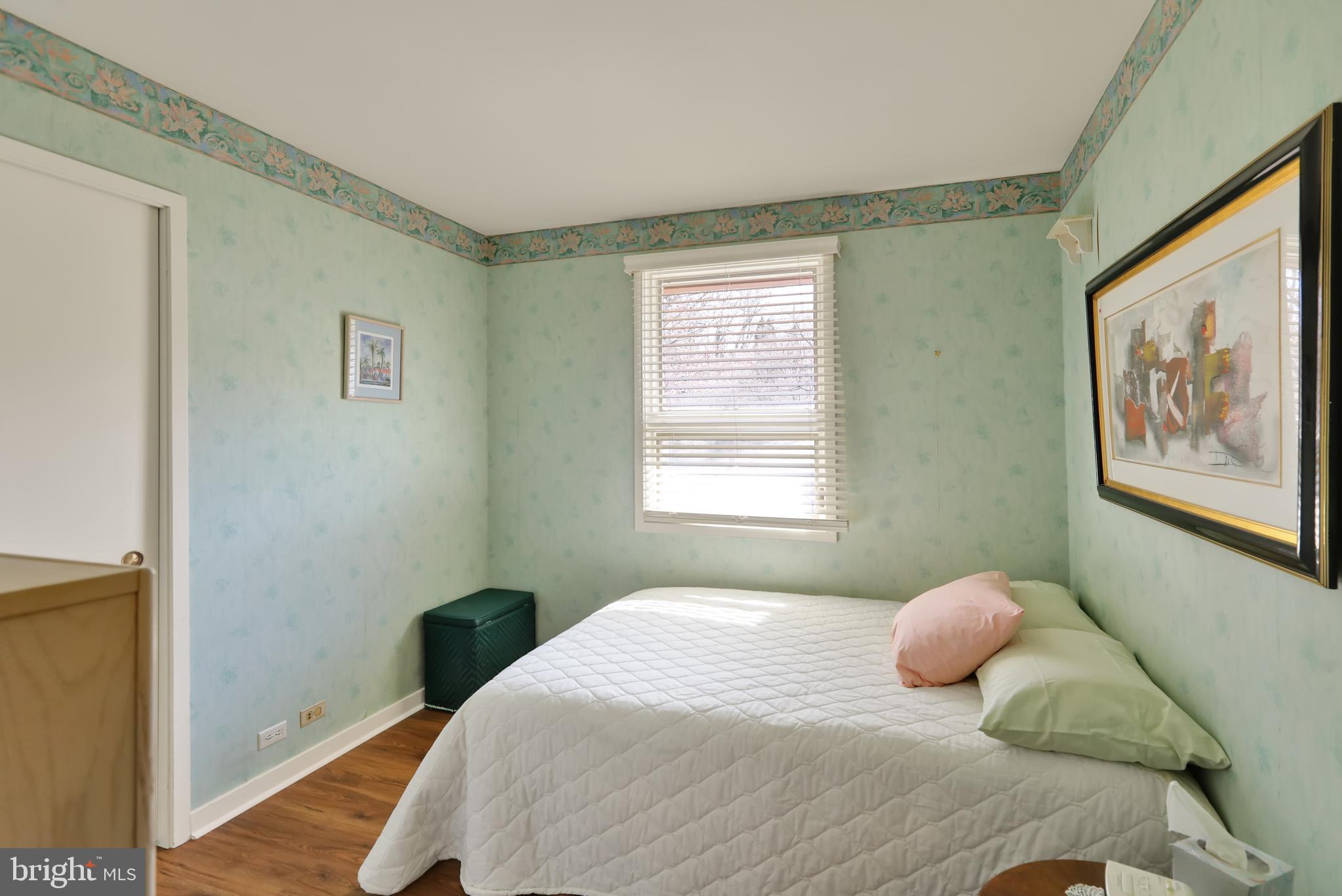 BIRDLAND - Residential