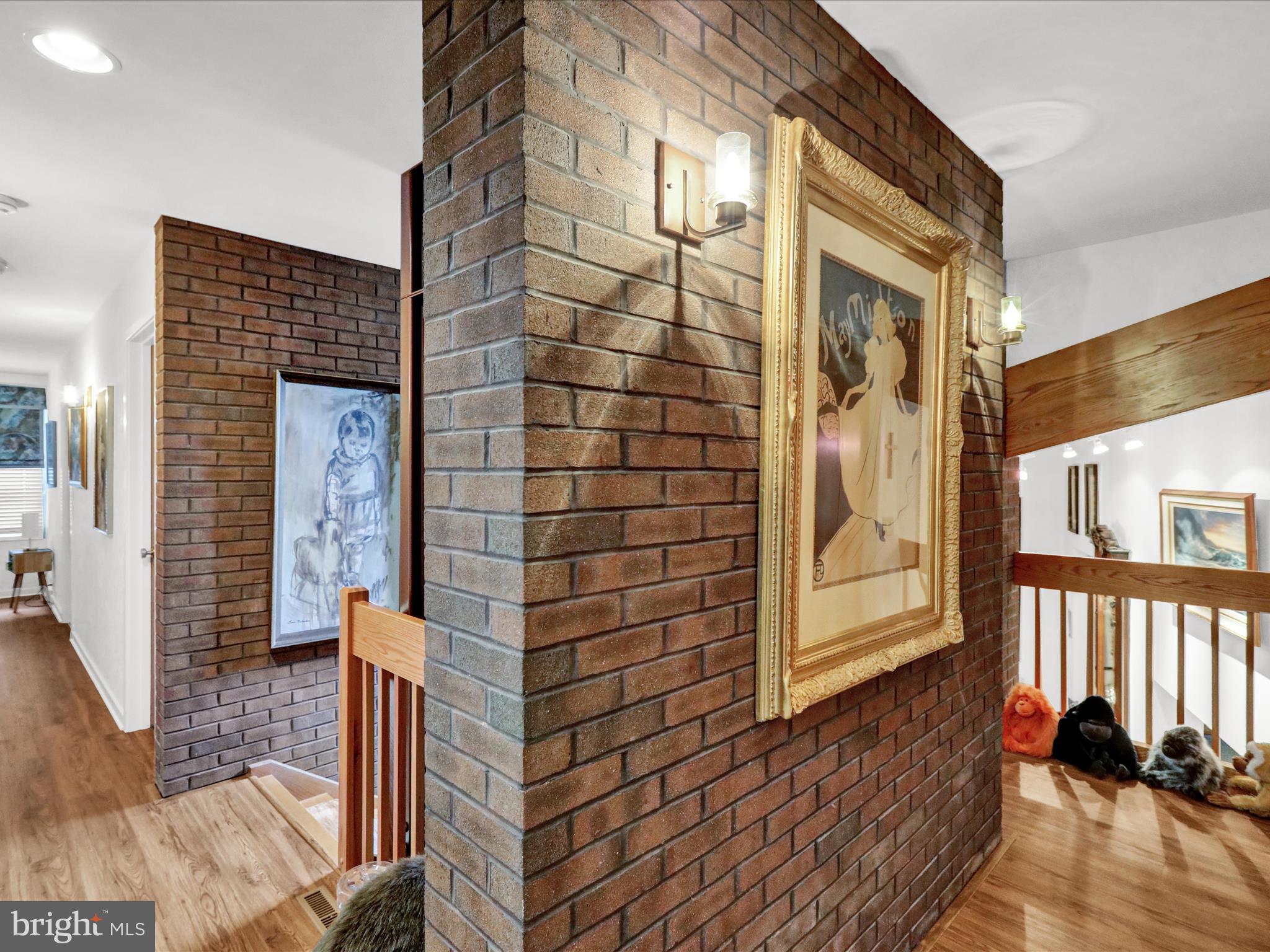 BIRDLAND - Residential