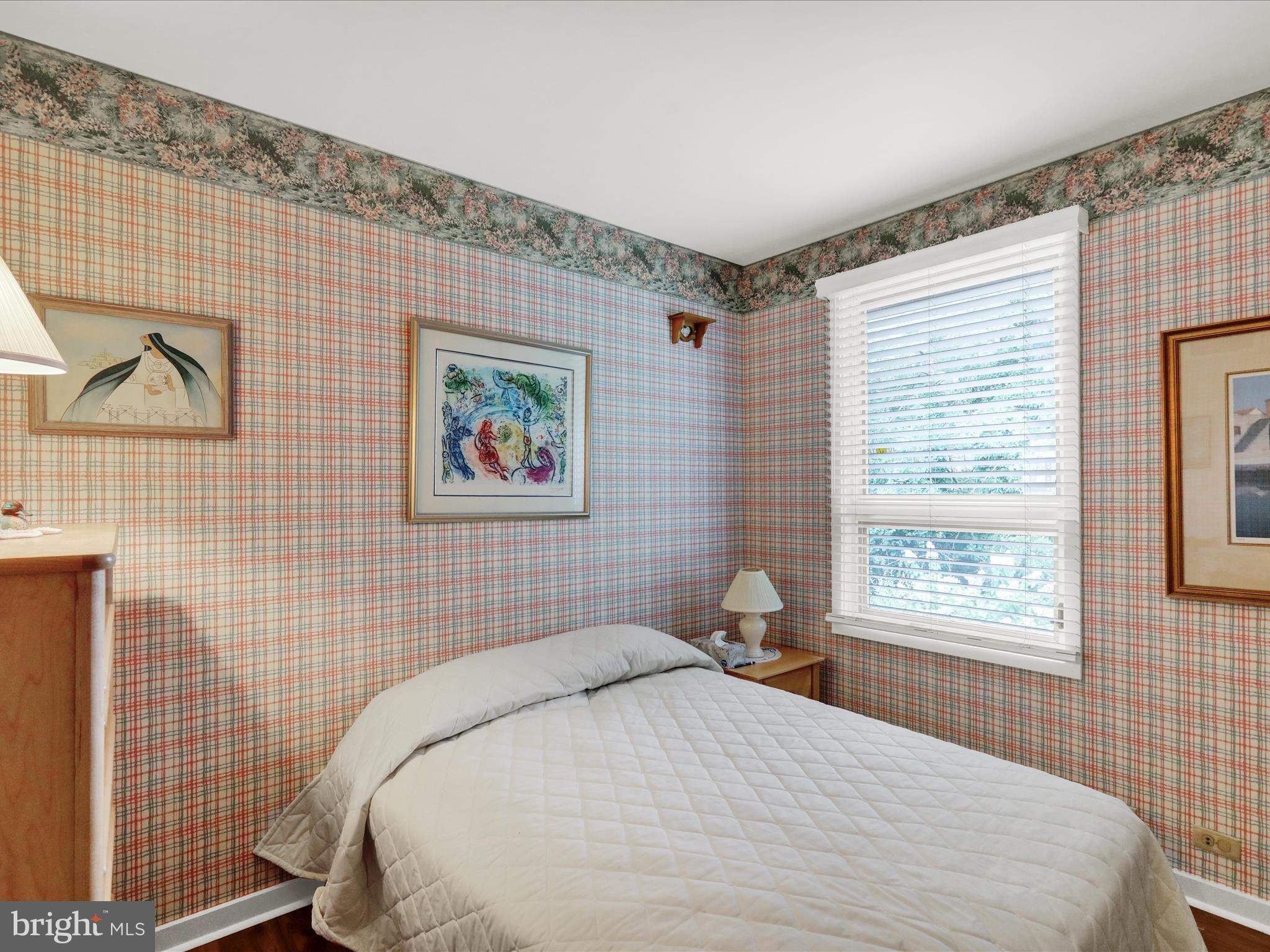 BIRDLAND - Residential