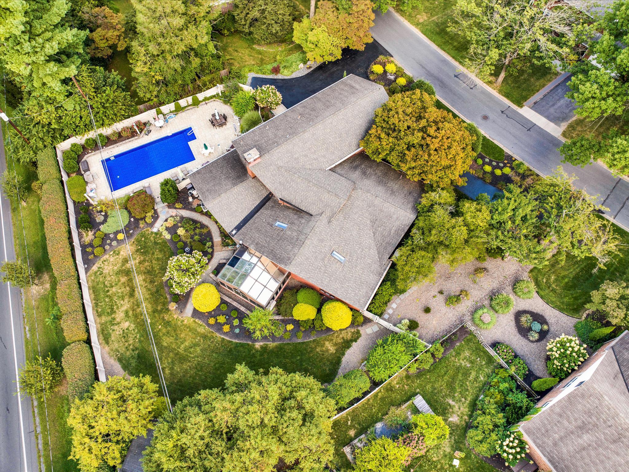 BIRDLAND - Residential