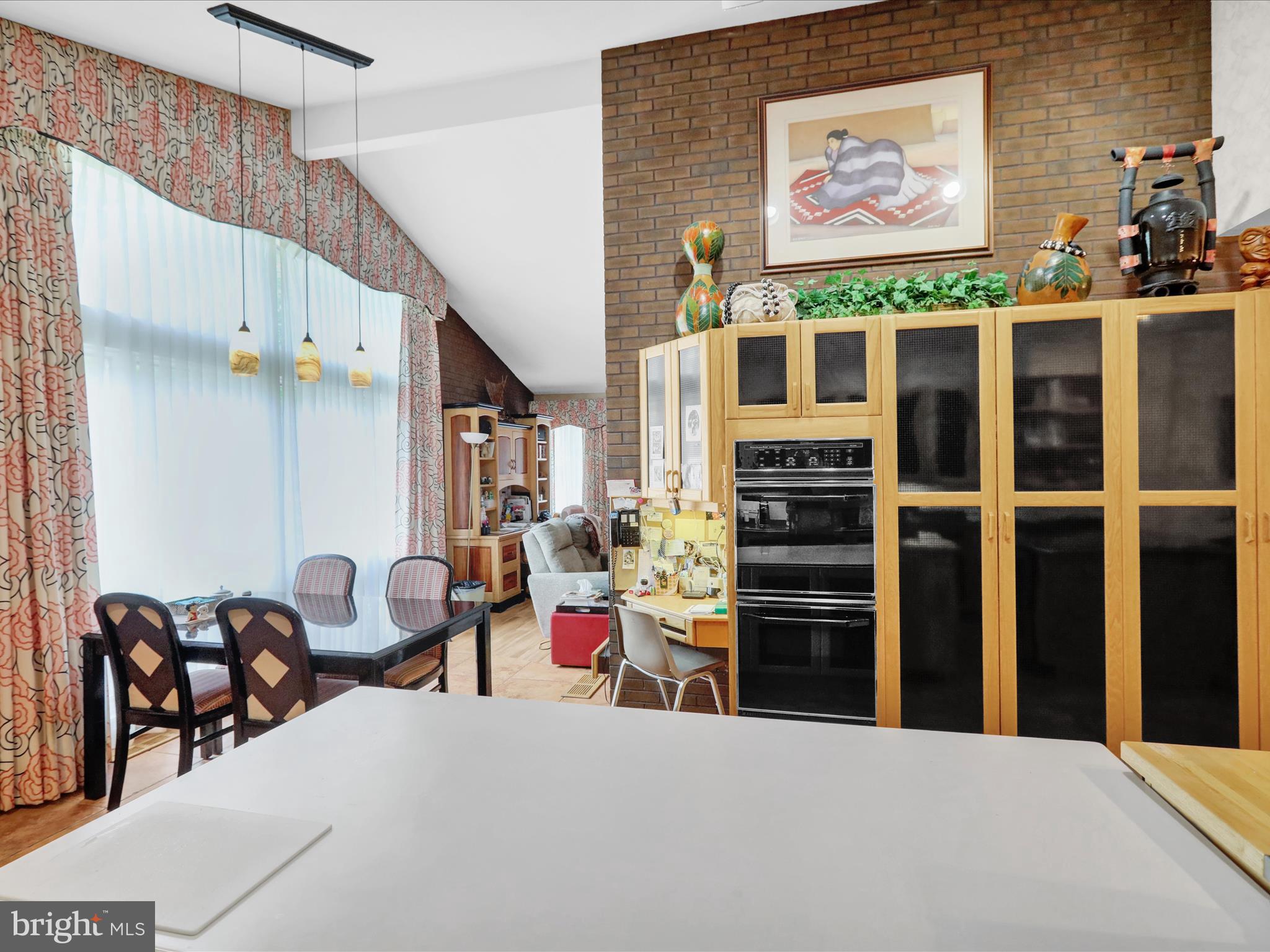 BIRDLAND - Residential