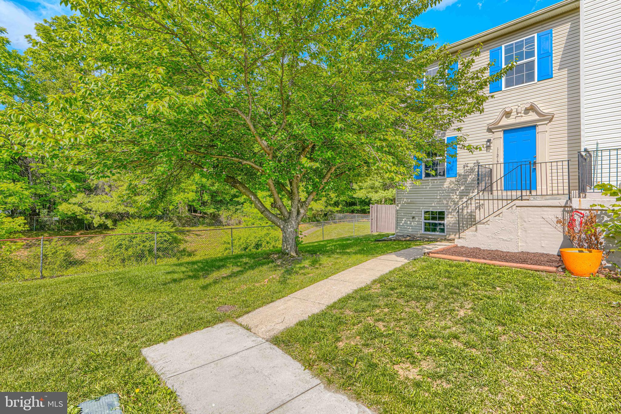 11212 ROBINS GLENN DRIVE