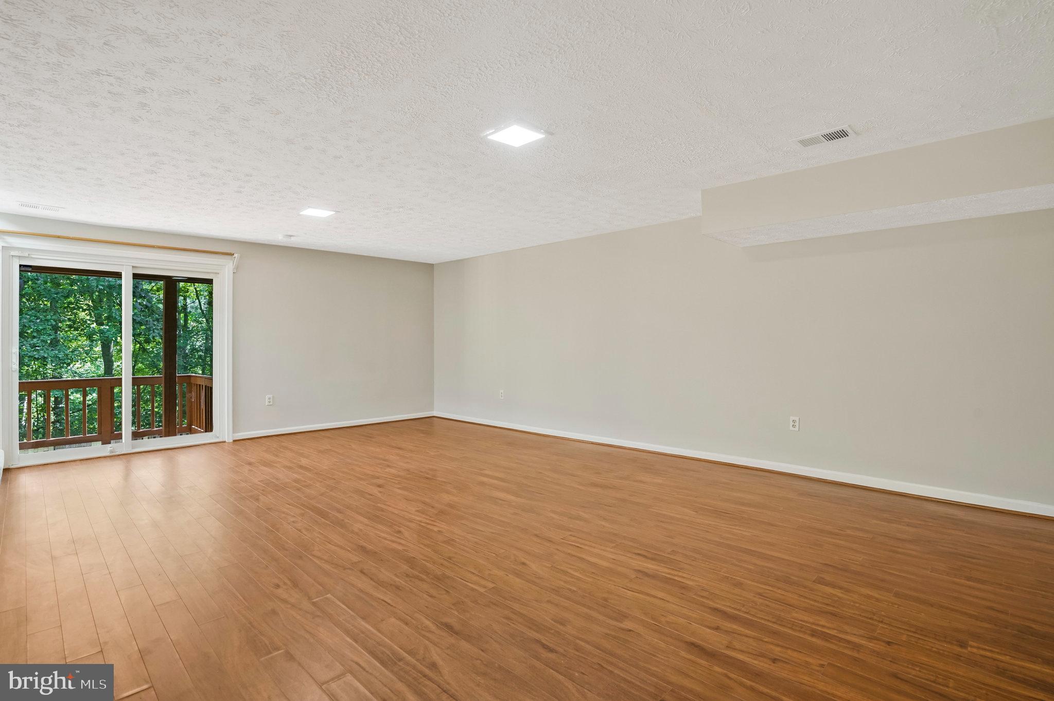 FOREST VIEW - Residential