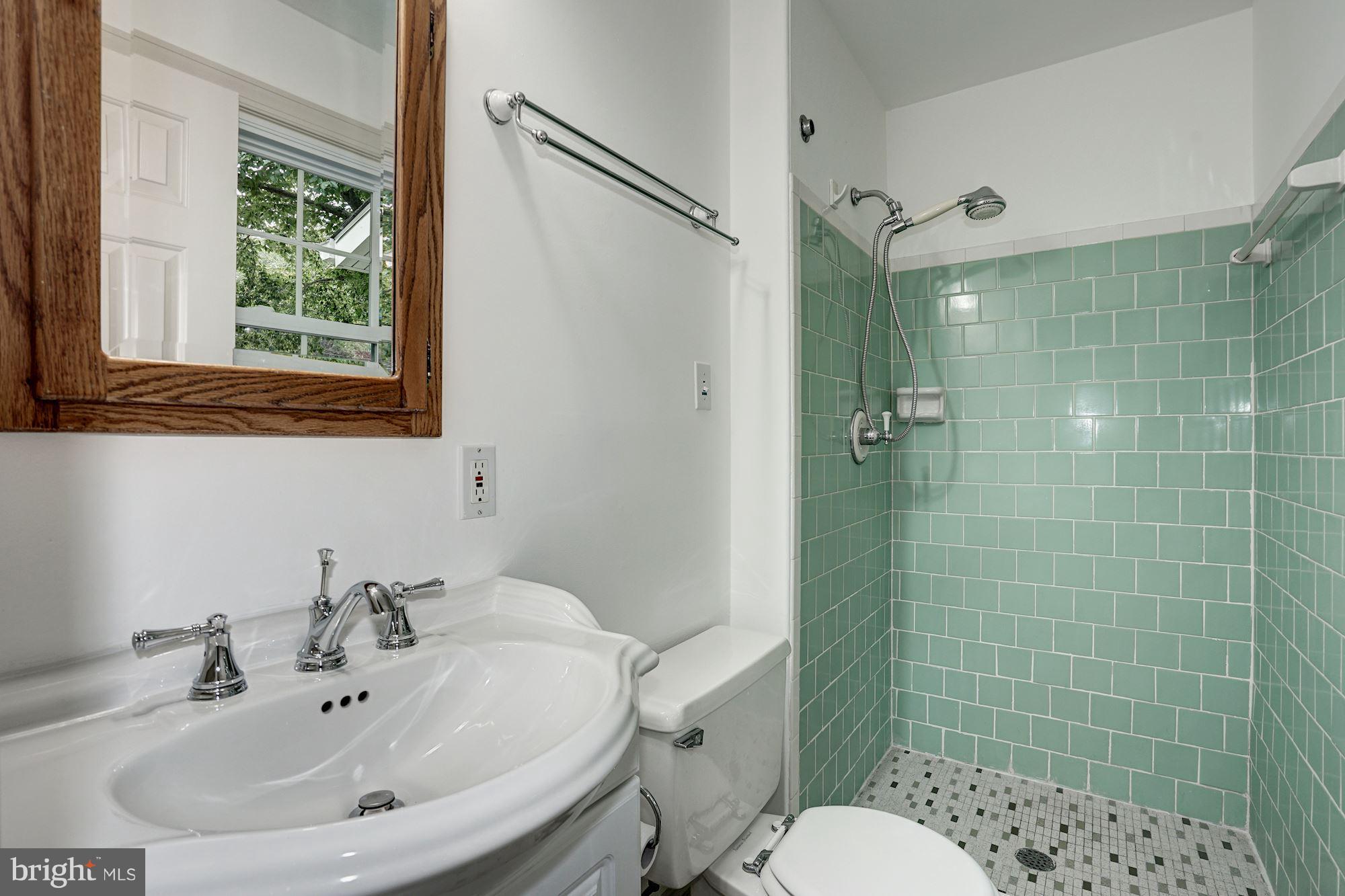 KEENE MILL MANOR - Residential