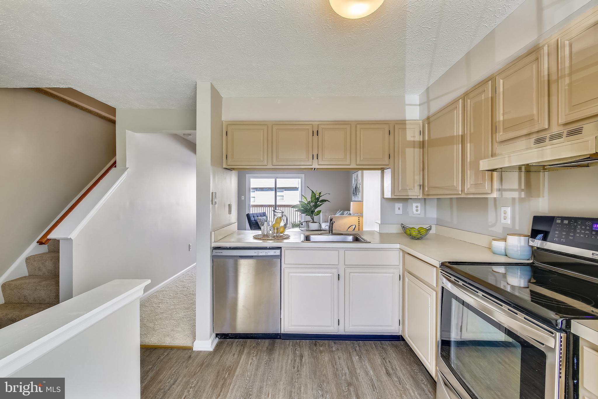 SADDLE CREEK - Residential