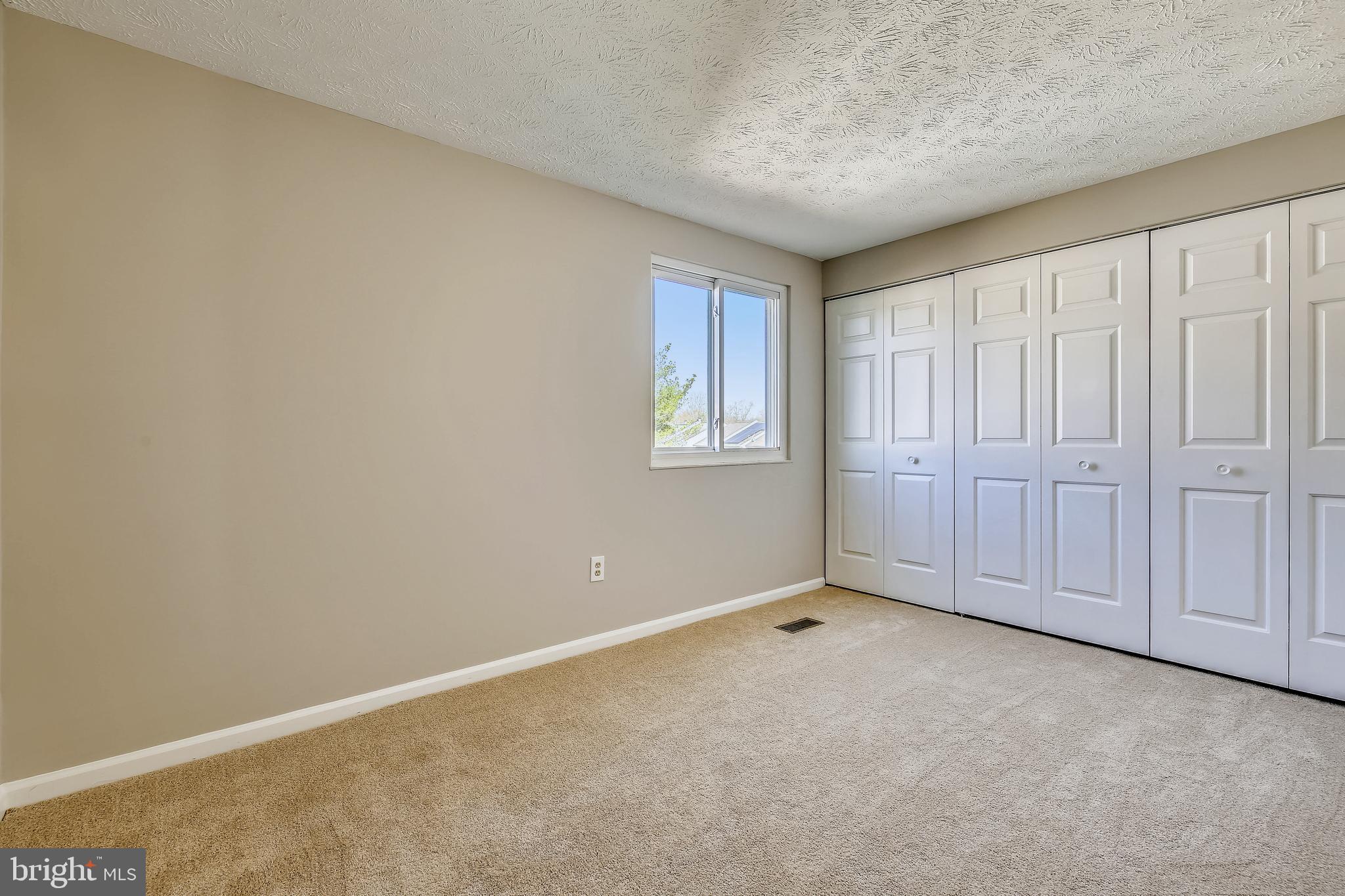 SADDLE CREEK - Residential