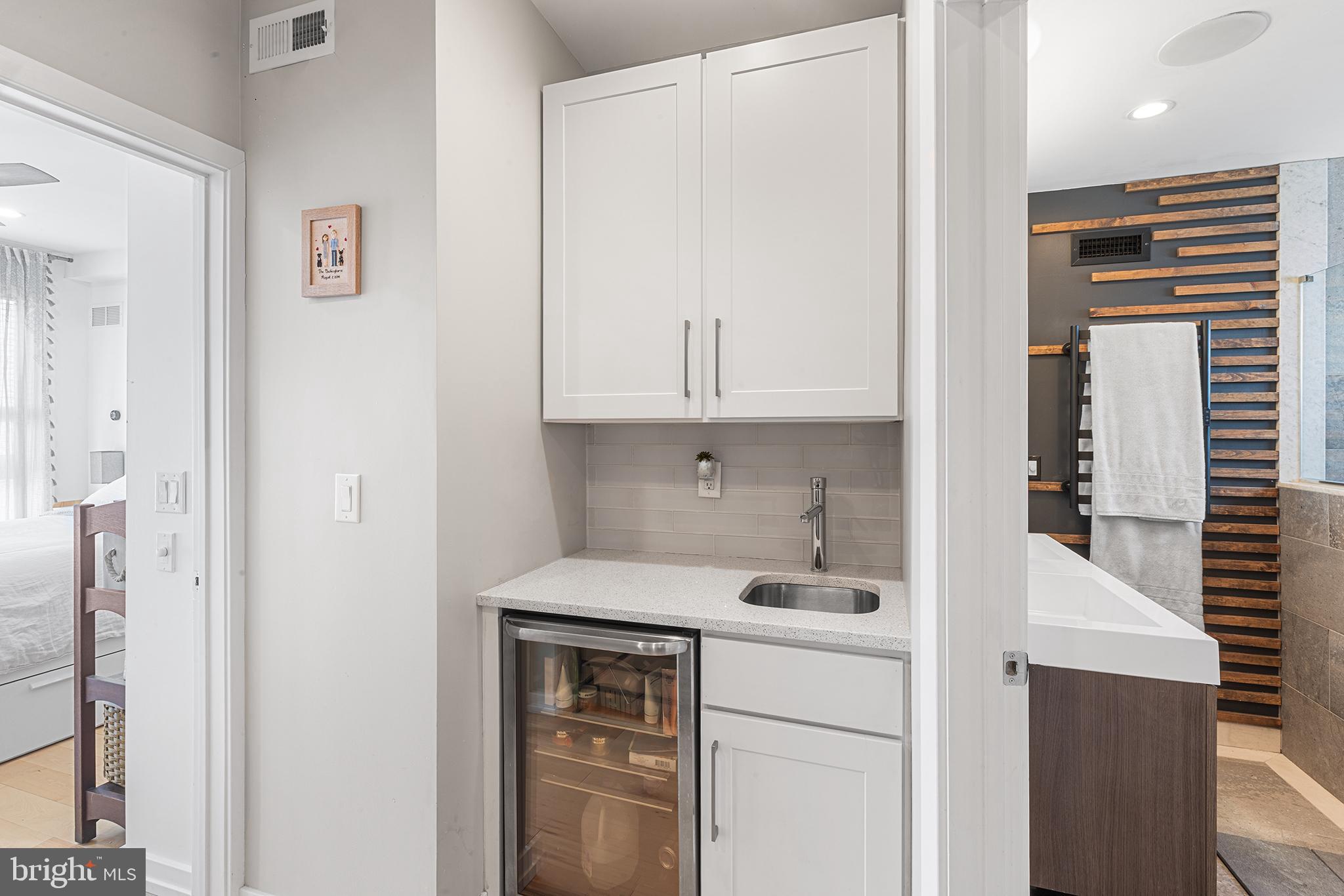 POINT BREEZE - Residential