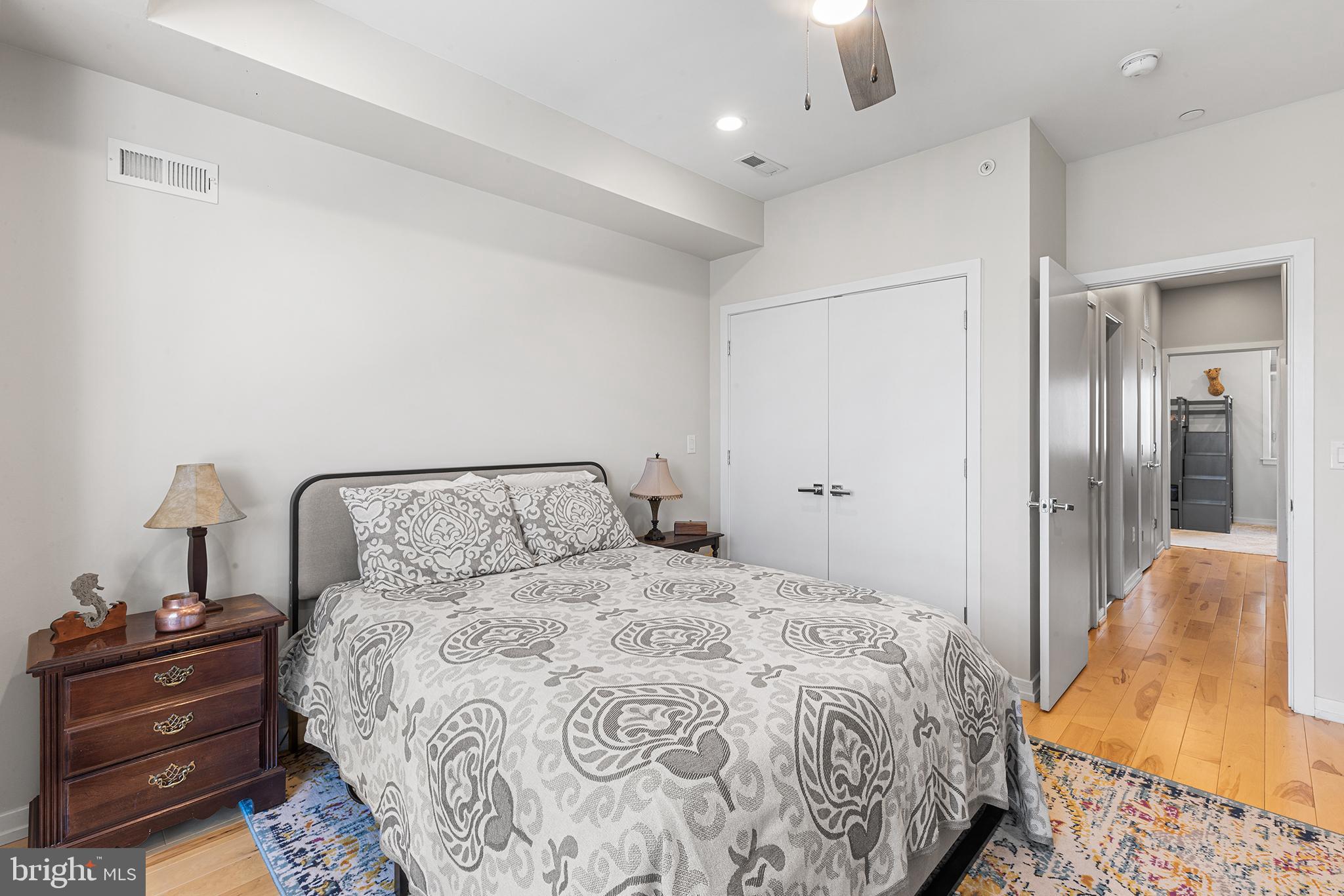 POINT BREEZE - Residential