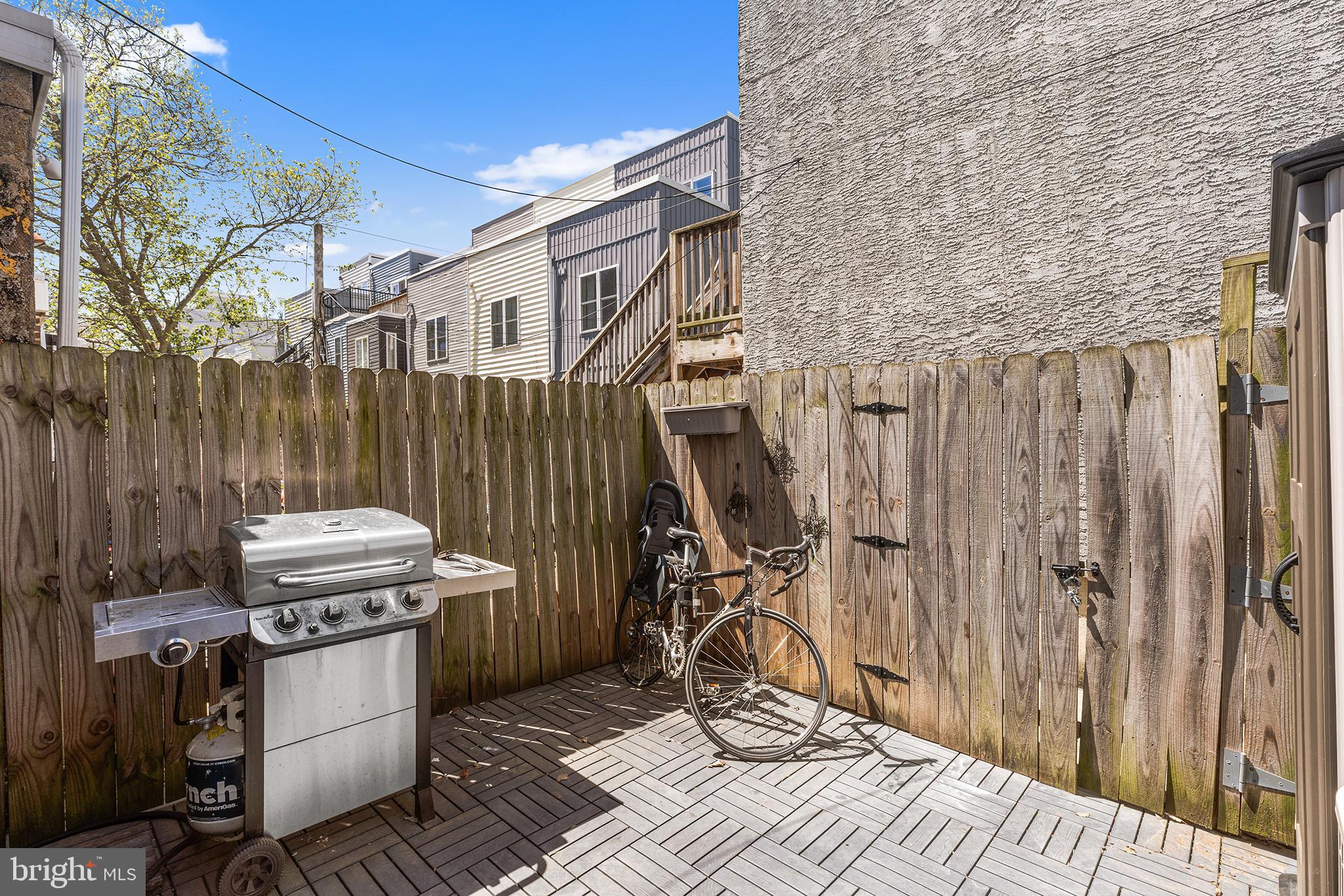 POINT BREEZE - Residential