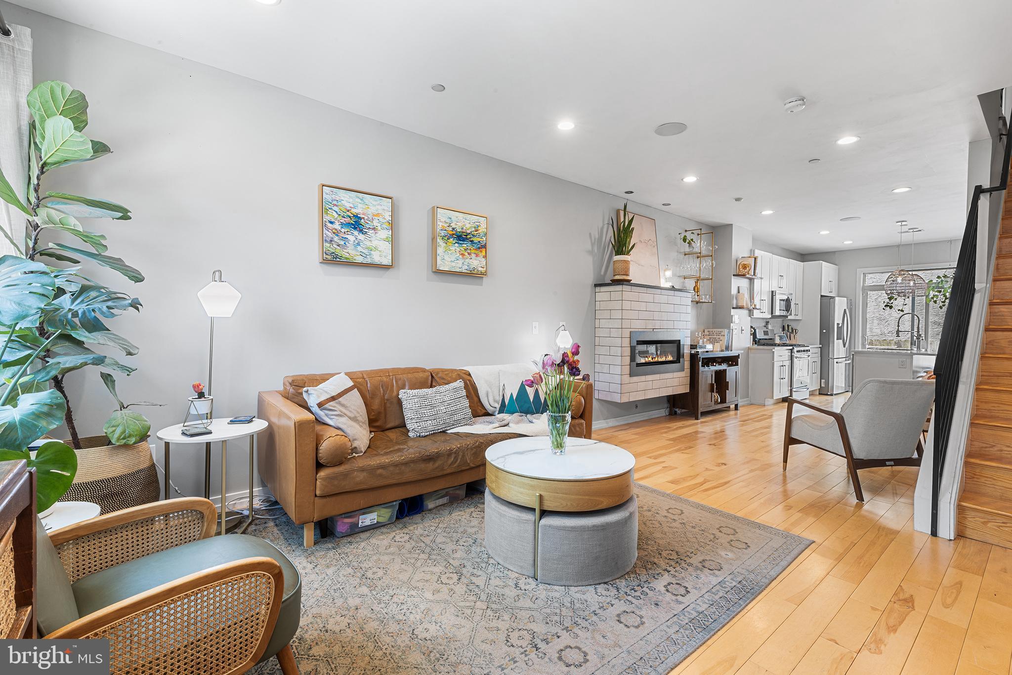 POINT BREEZE - Residential