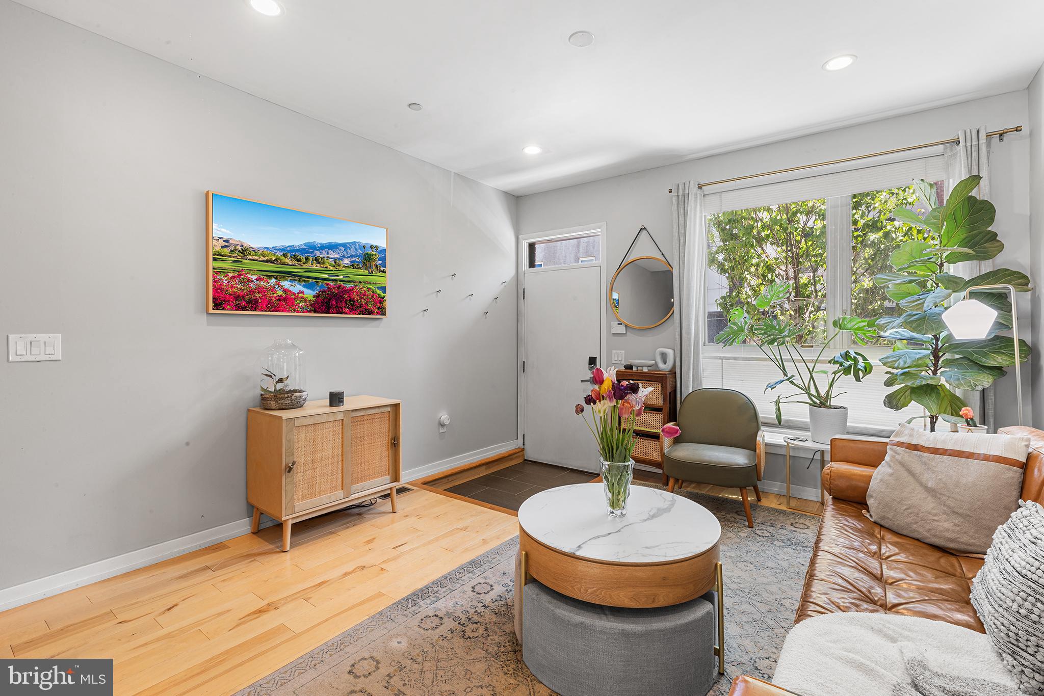 POINT BREEZE - Residential