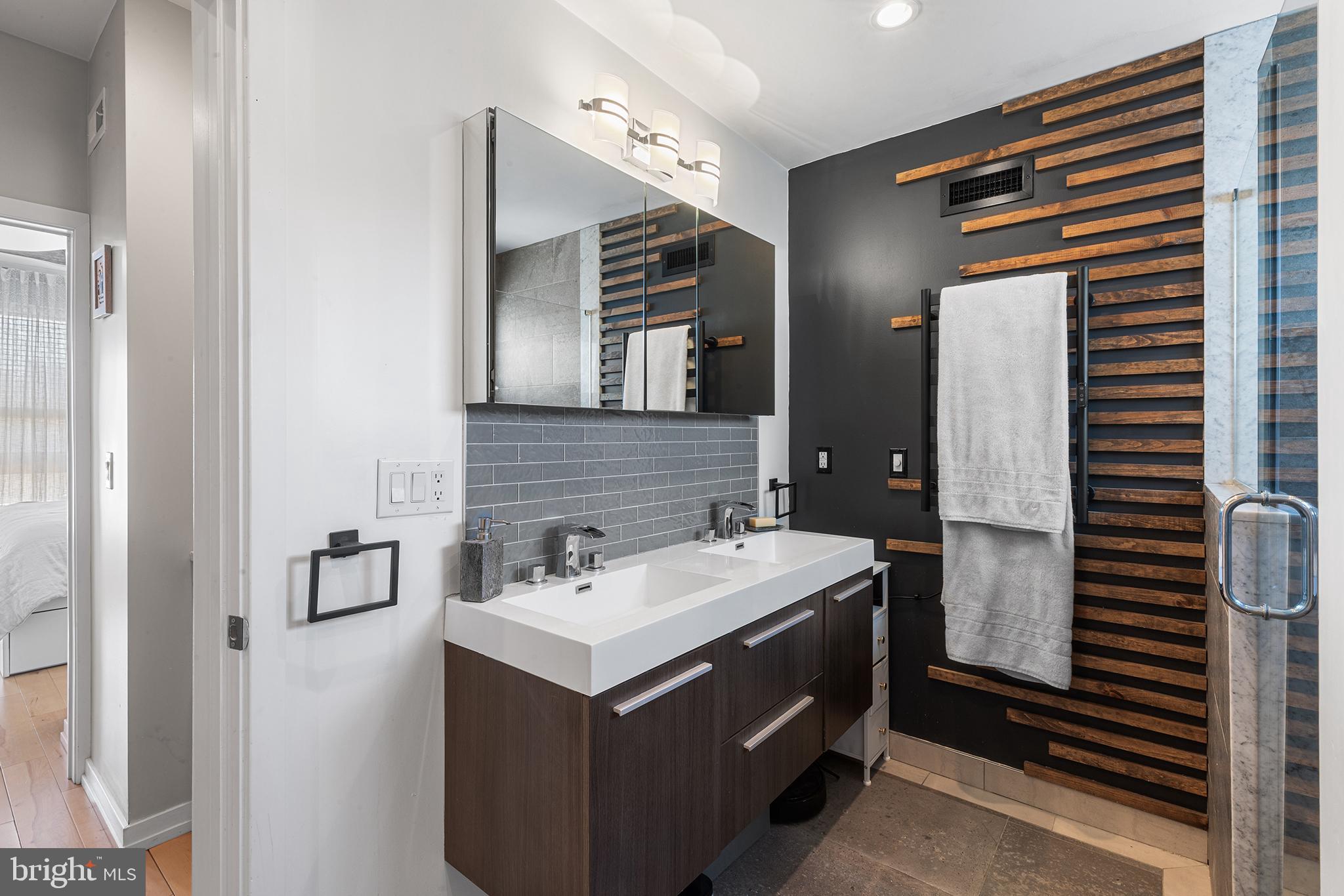POINT BREEZE - Residential