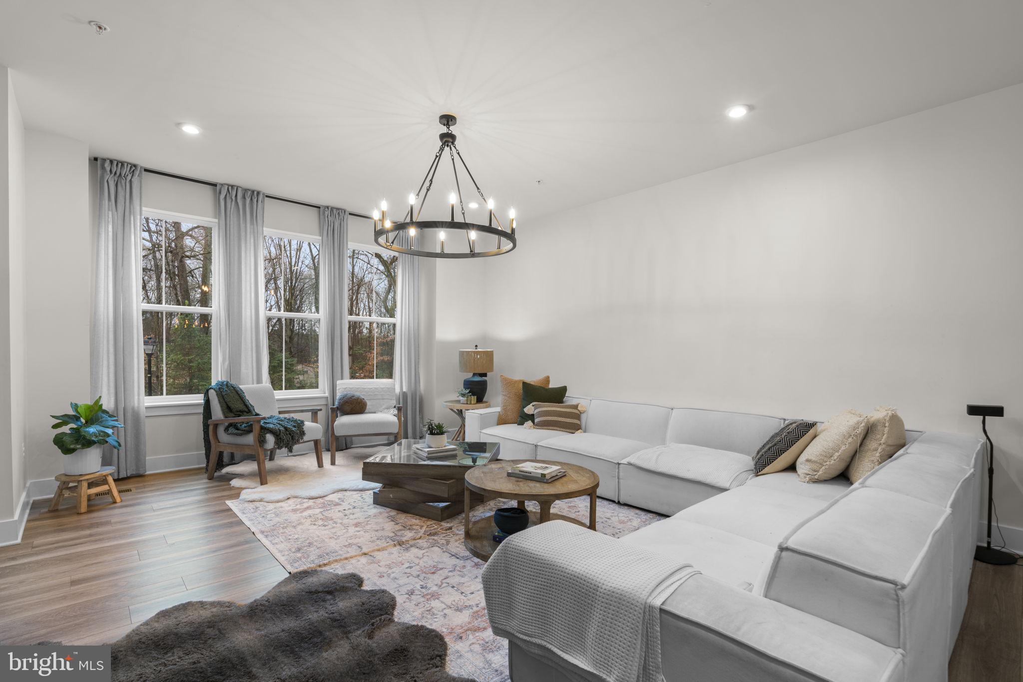 BRYN MAWR - Residential