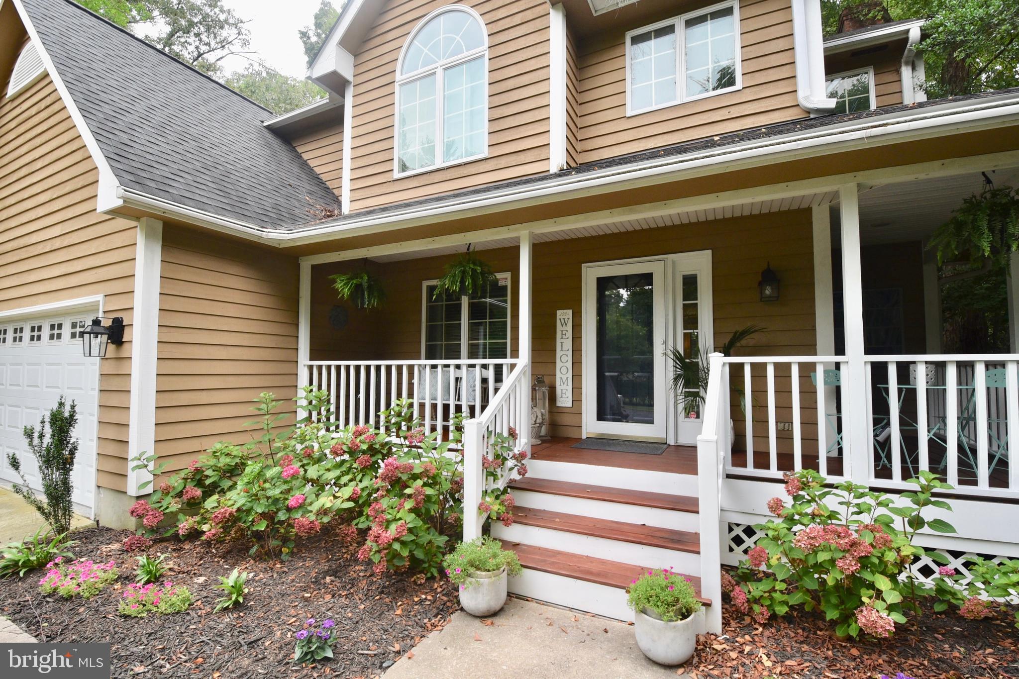 11 LONDONDERRY DRIVE