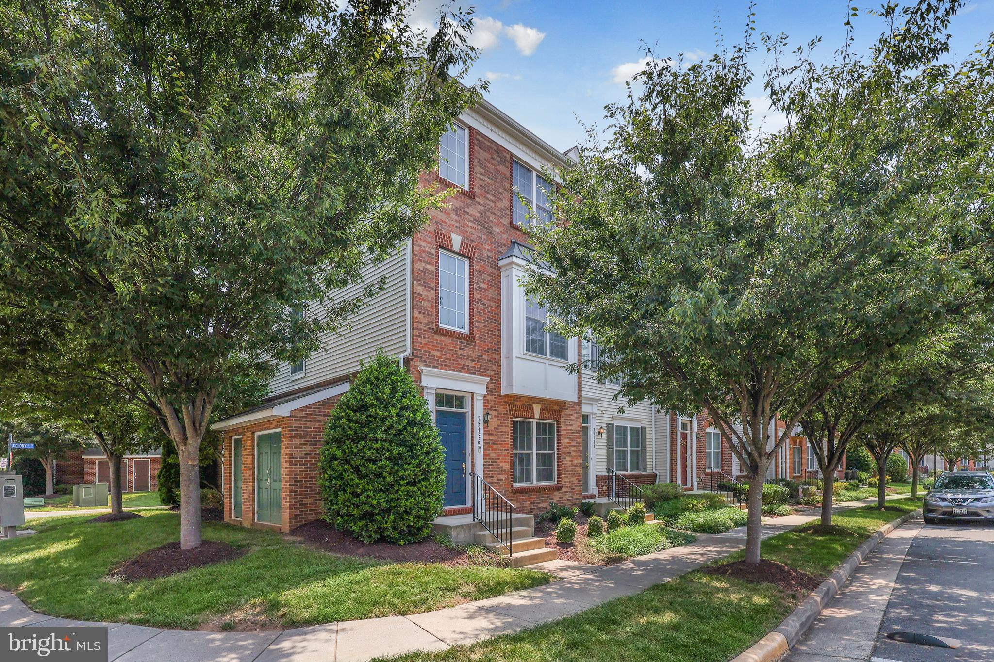 Gorgeous end unit townhome by Toll Brothers in the highly sought after Amberlea at South Riding community! This 3-bedroom, 3.5-bath home offers an upgraded top floor with two spacious primary suites, each boasting vaulted ceilings and en-suite baths—one featuring a relaxing soaking tub and separate shower for a true retreat experience. On the entry level, you’ll discover a bedroom with a private full bath and a convenient two-car garage. All NEW carpet in the bedrooms, NEW gleaming LVP and FRESH paint through out. Gourmet kitchen boasts granite counters, maple cabinets, stainless steel appliances and walks out to large deck. Garage parking for 2 cars. Enjoy easy access to major commuter routes, shopping, dining, and entertainment. Community amenities include: 4 outdoor pools 10 playgrounds Tennis and basketball courts Soccer fields Picnic areas Miles of biking and walking trails Highly rated Loudoun Schools further enhance the appeal of this well-located gem in South Riding