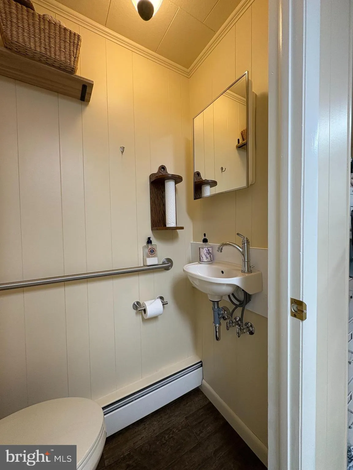 Newburg, Pennsylvania 17240, United States, 3 Bedrooms Bedrooms, ,2 BathroomsBathrooms,Residential,Active,162844