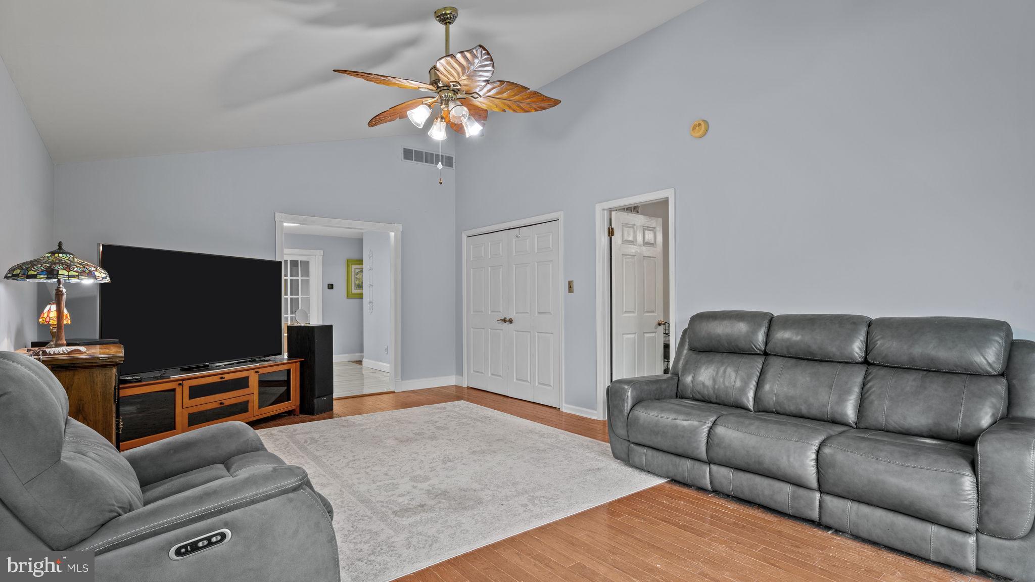 939 HORSHAM ROAD