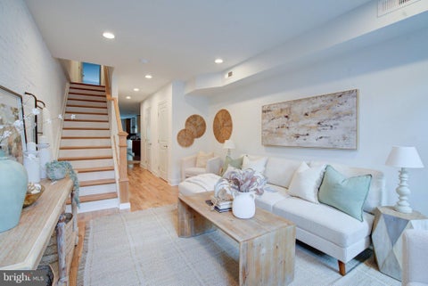 Photo of 821 S Curley Street, BALTIMORE, MD 21224 (MLS # MDBA2231706)