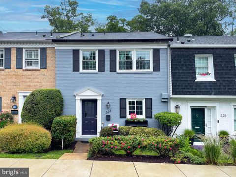 323 CENTER STREET N VIENNA VA 22180
