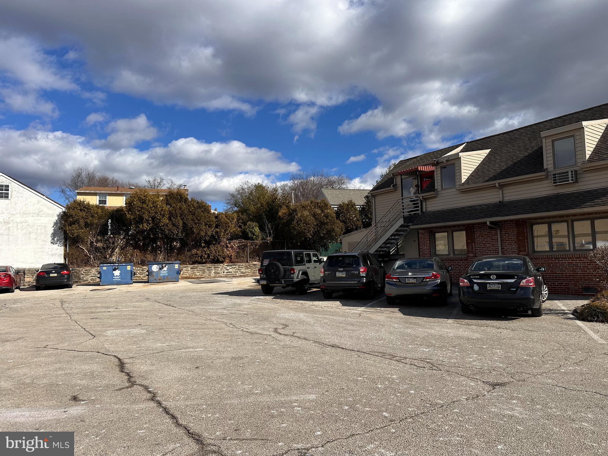 ARDMORE - Commercial Lease