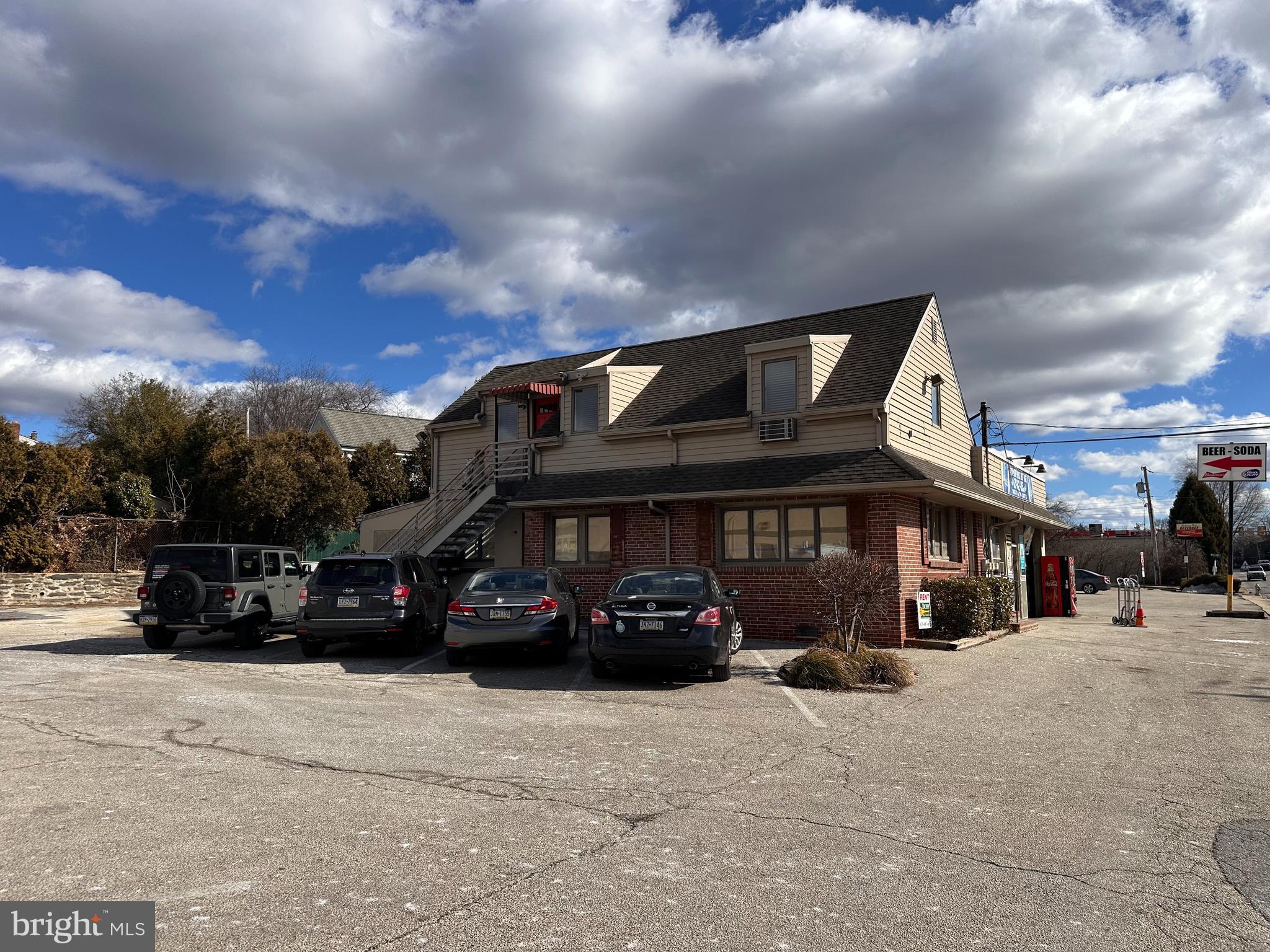 ARDMORE - Commercial Lease