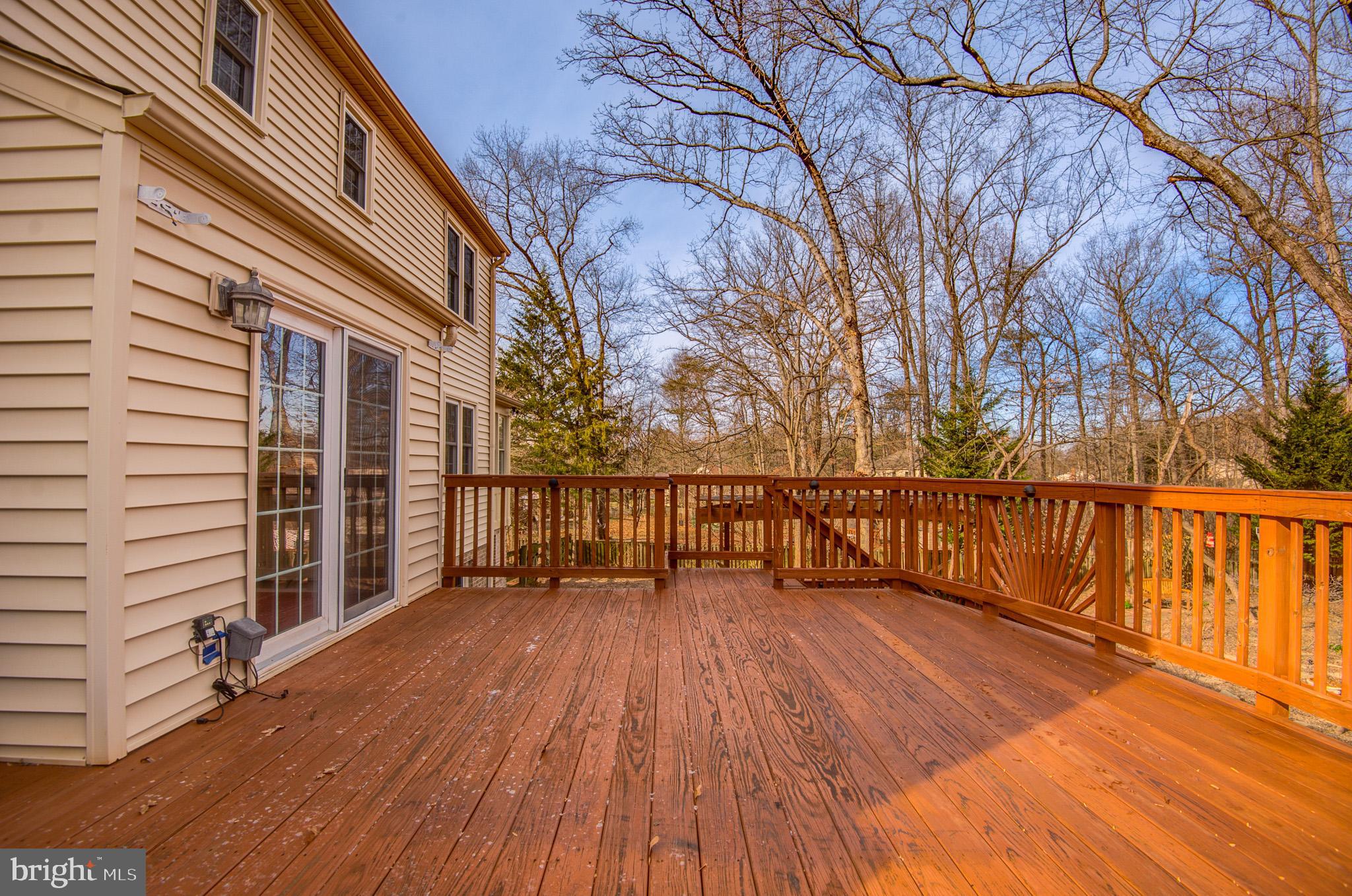 HOLLY KNOLL - Residential