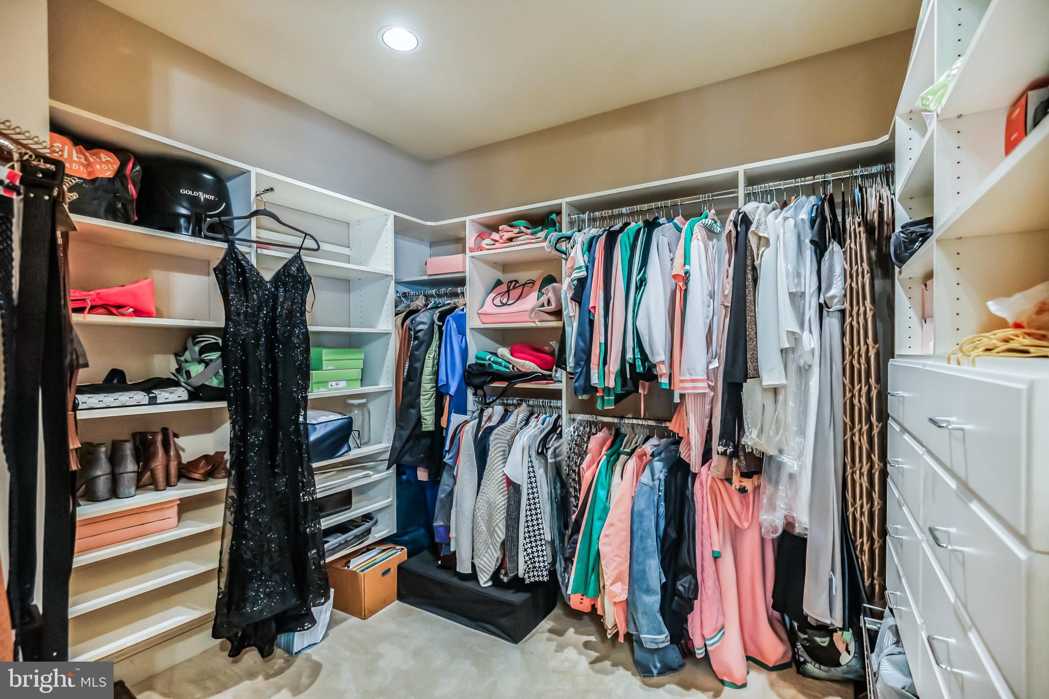 GREYSTONE - Residential