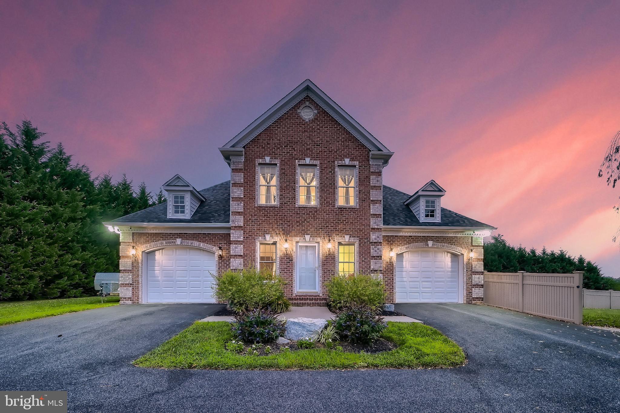 POND OVERLOOK - Residential