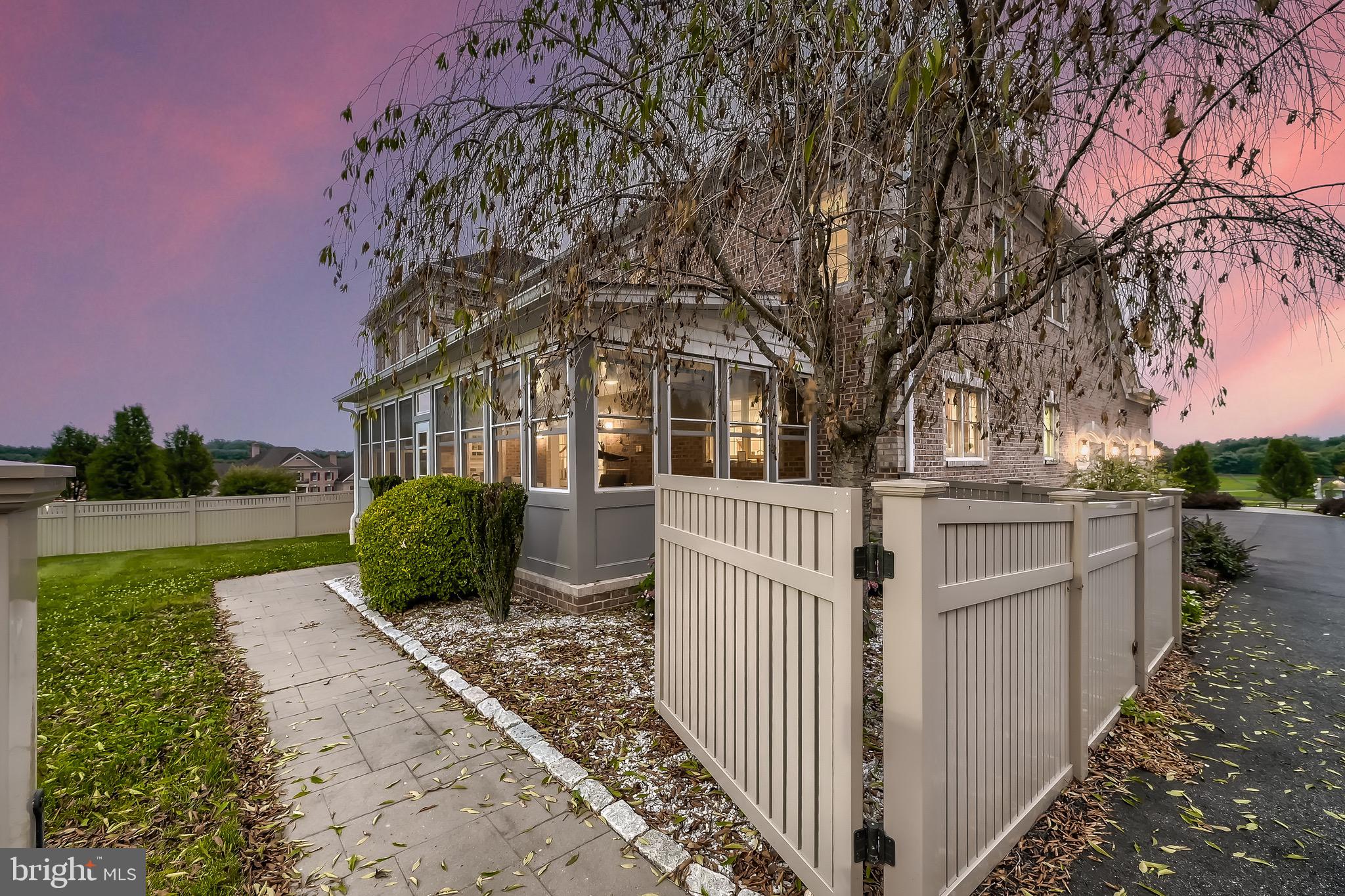 POND OVERLOOK - Residential