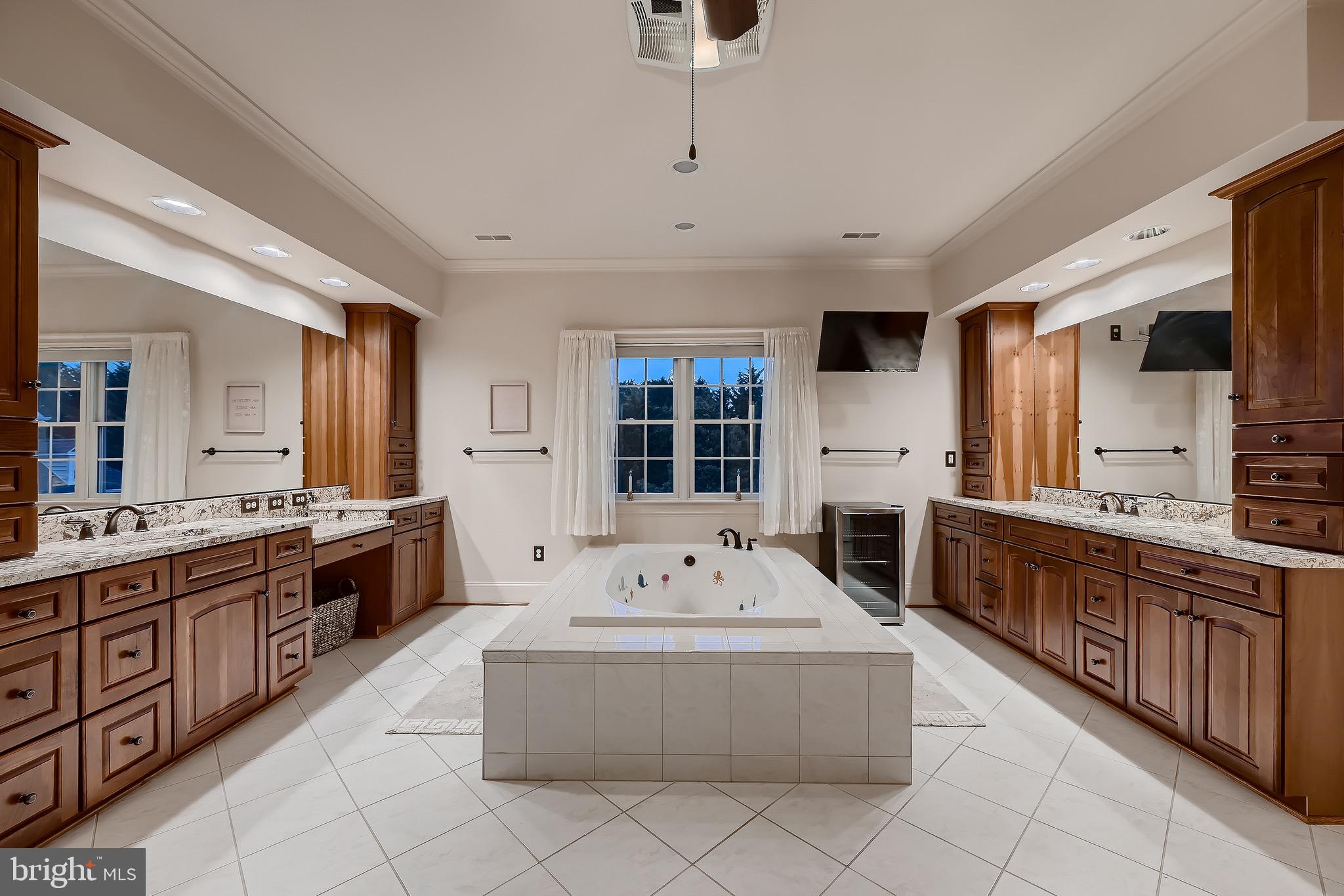 POND OVERLOOK - Residential