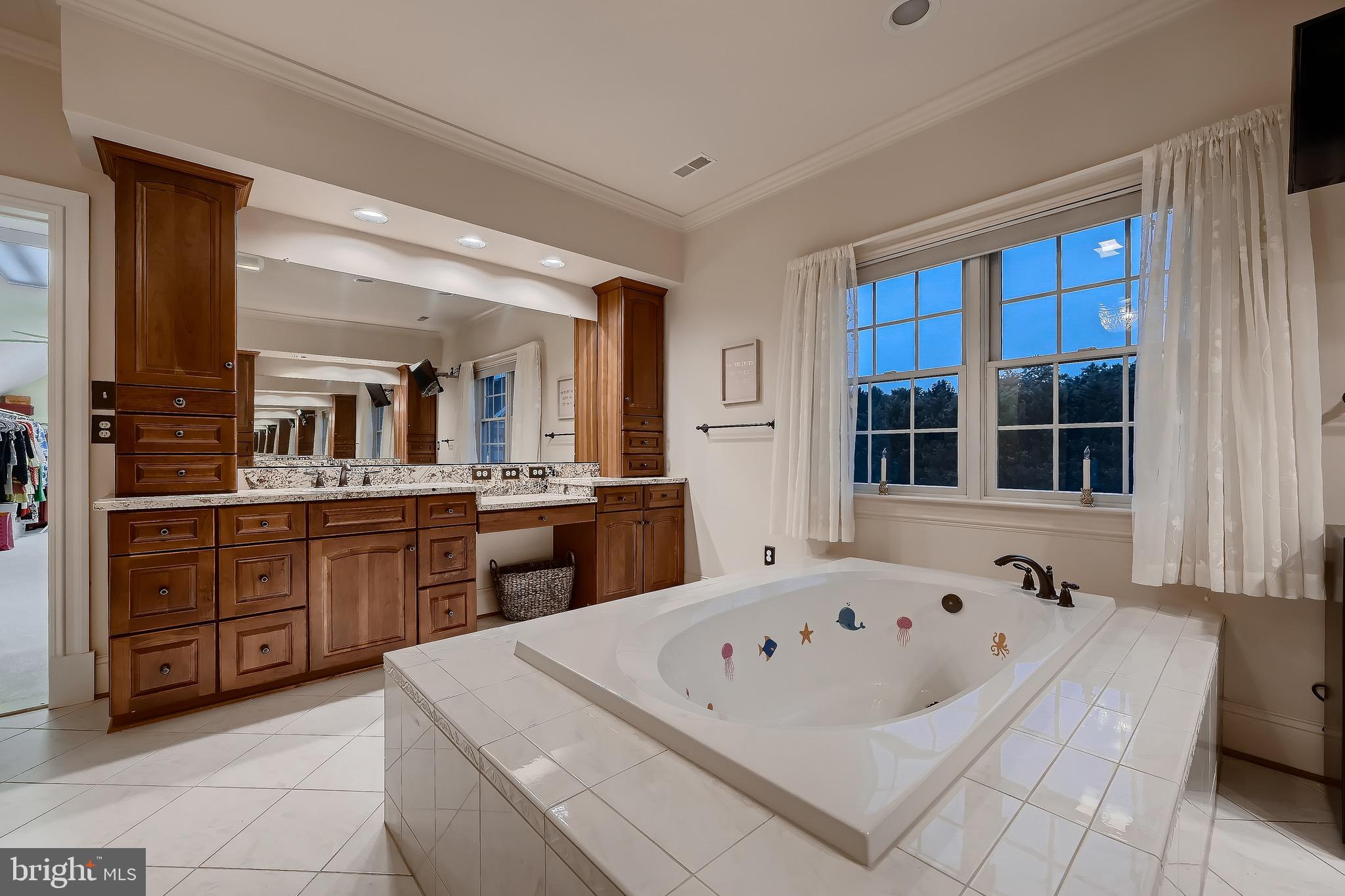 POND OVERLOOK - Residential