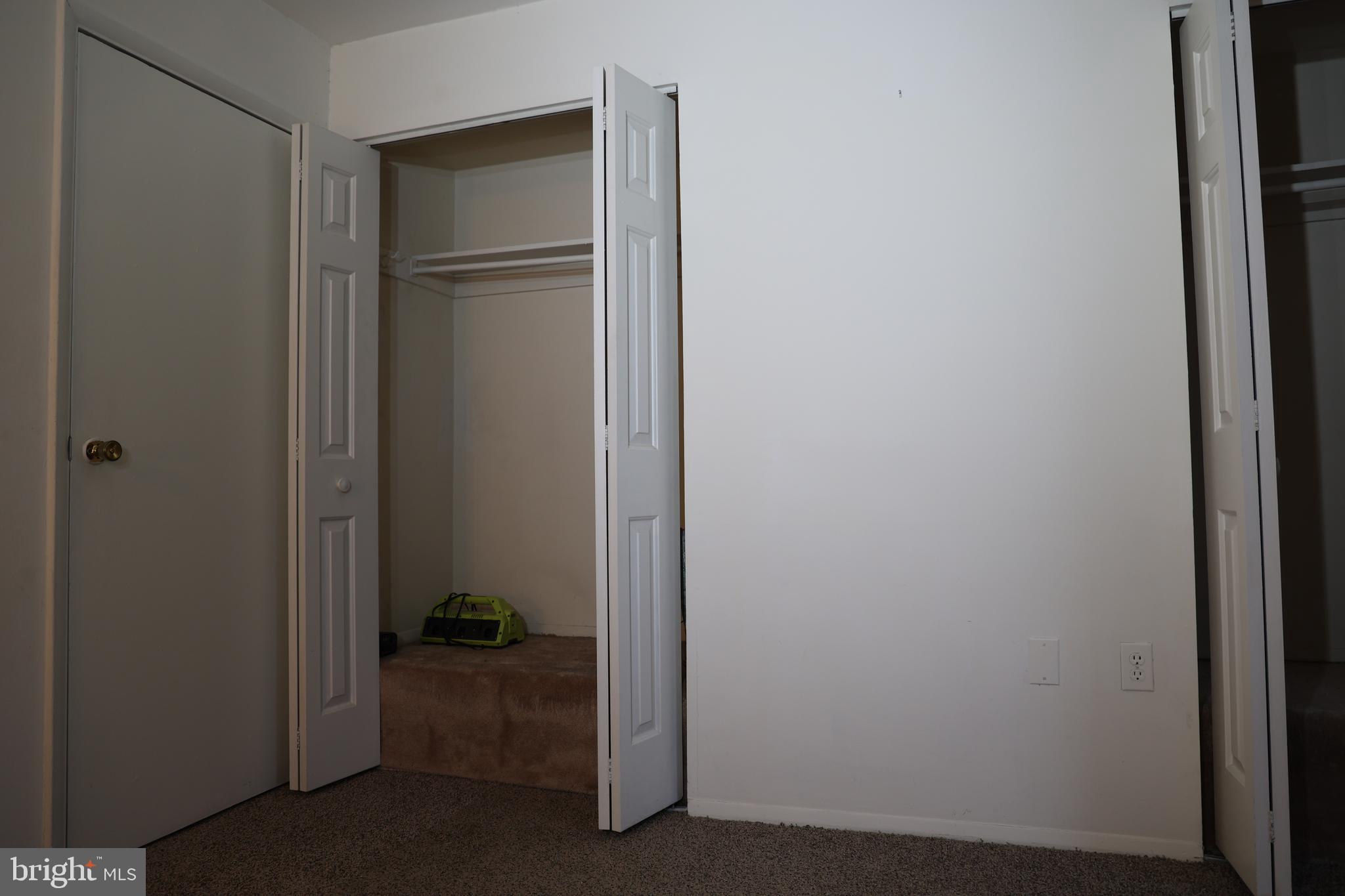 VALLEY PARK - Residential