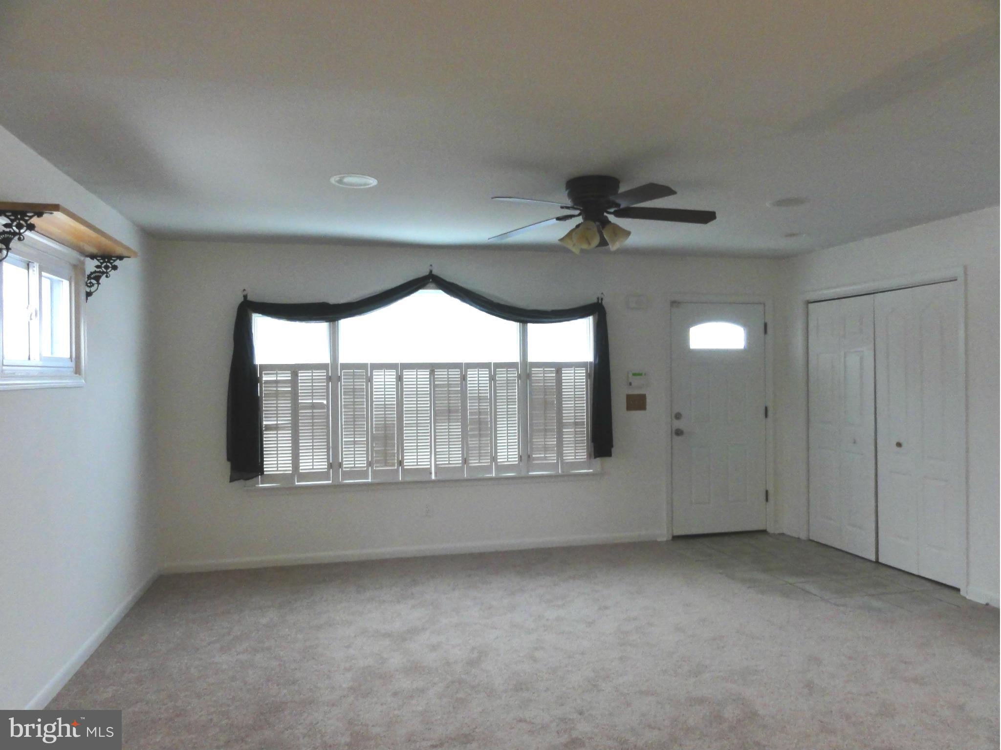 CATONSVILLE MANOR - Residential