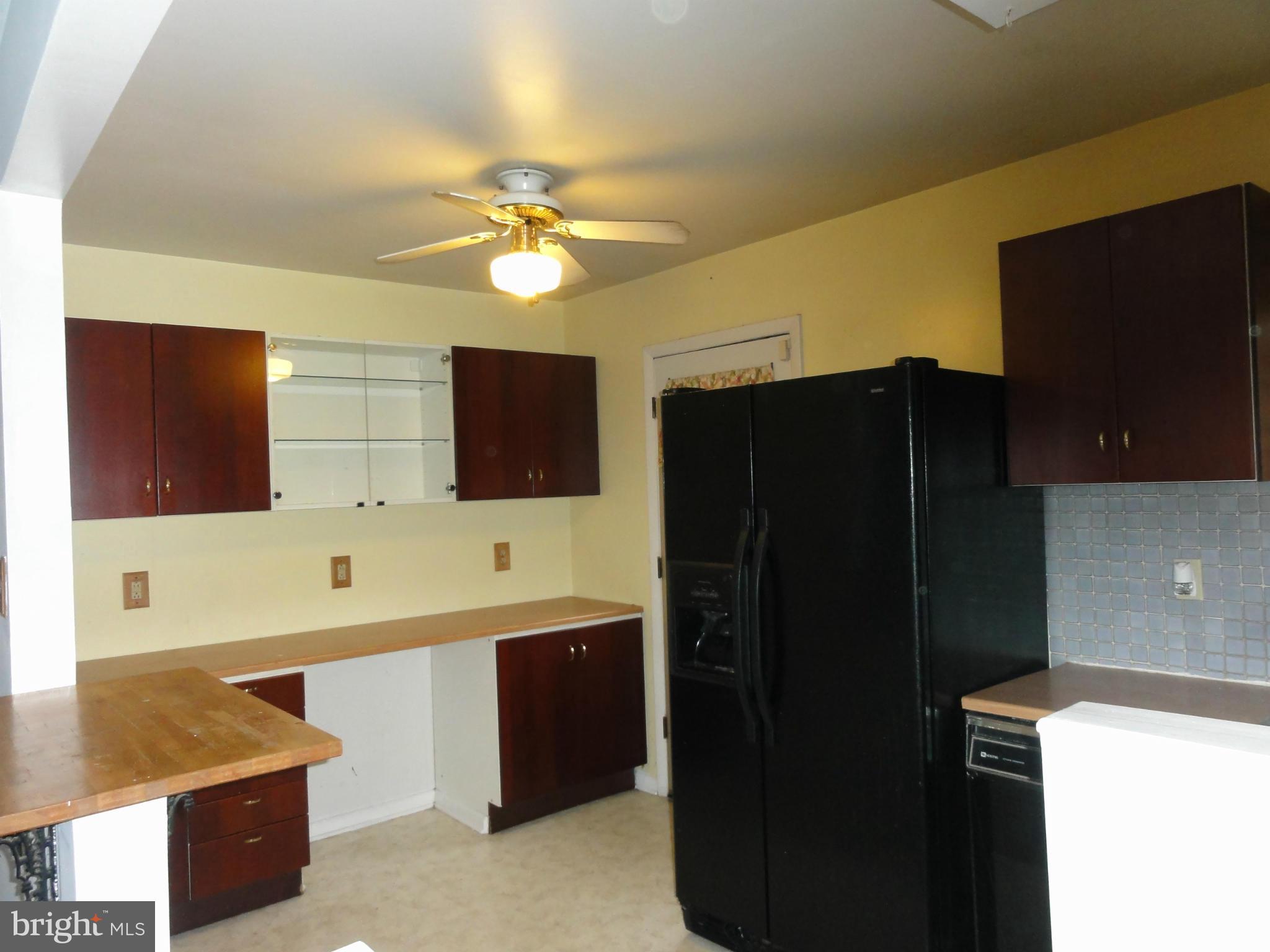 CATONSVILLE MANOR - Residential