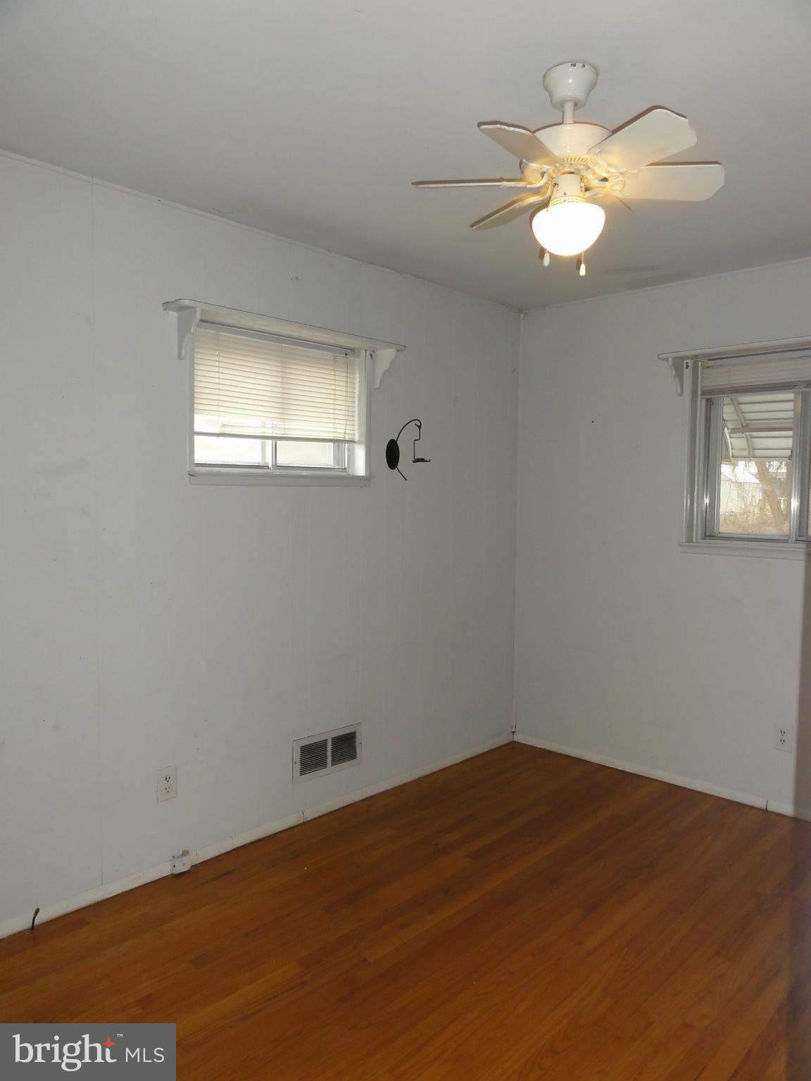 CATONSVILLE MANOR - Residential